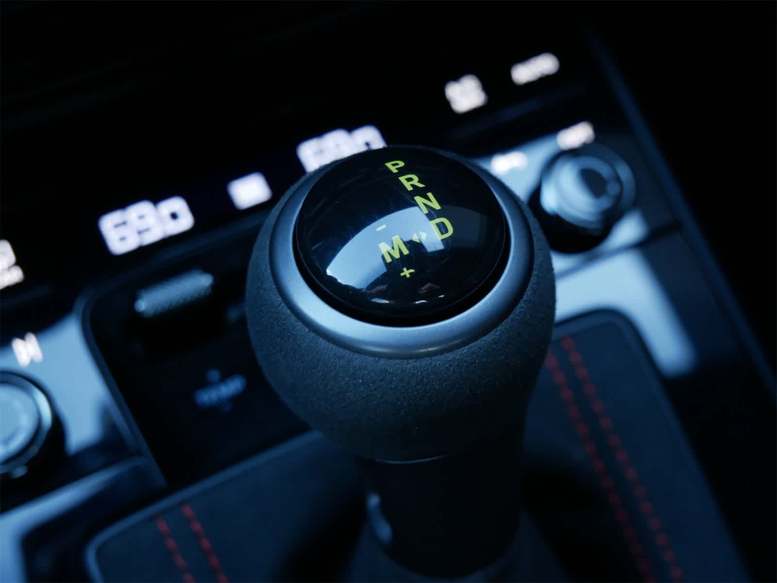 Thumbnail: 2024 Porsche 911 - 15