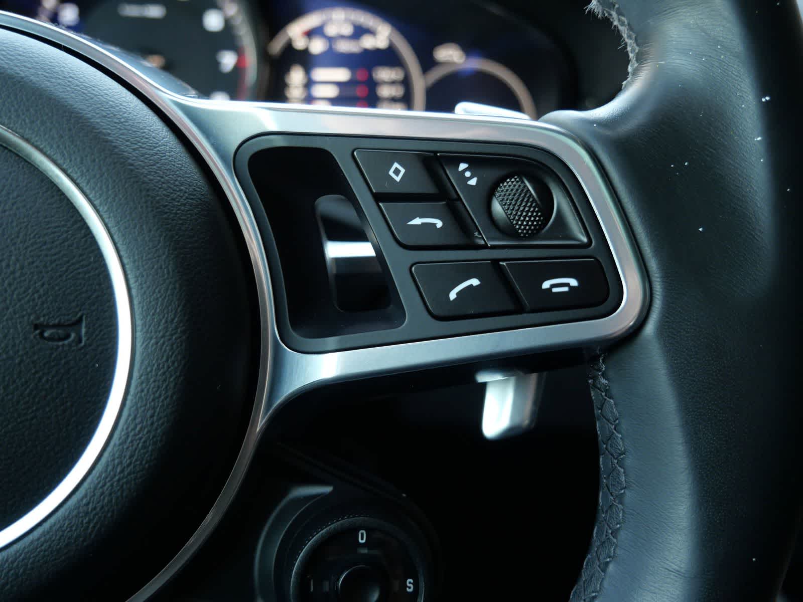 Thumbnail: 2023 Porsche Cayenne - 21