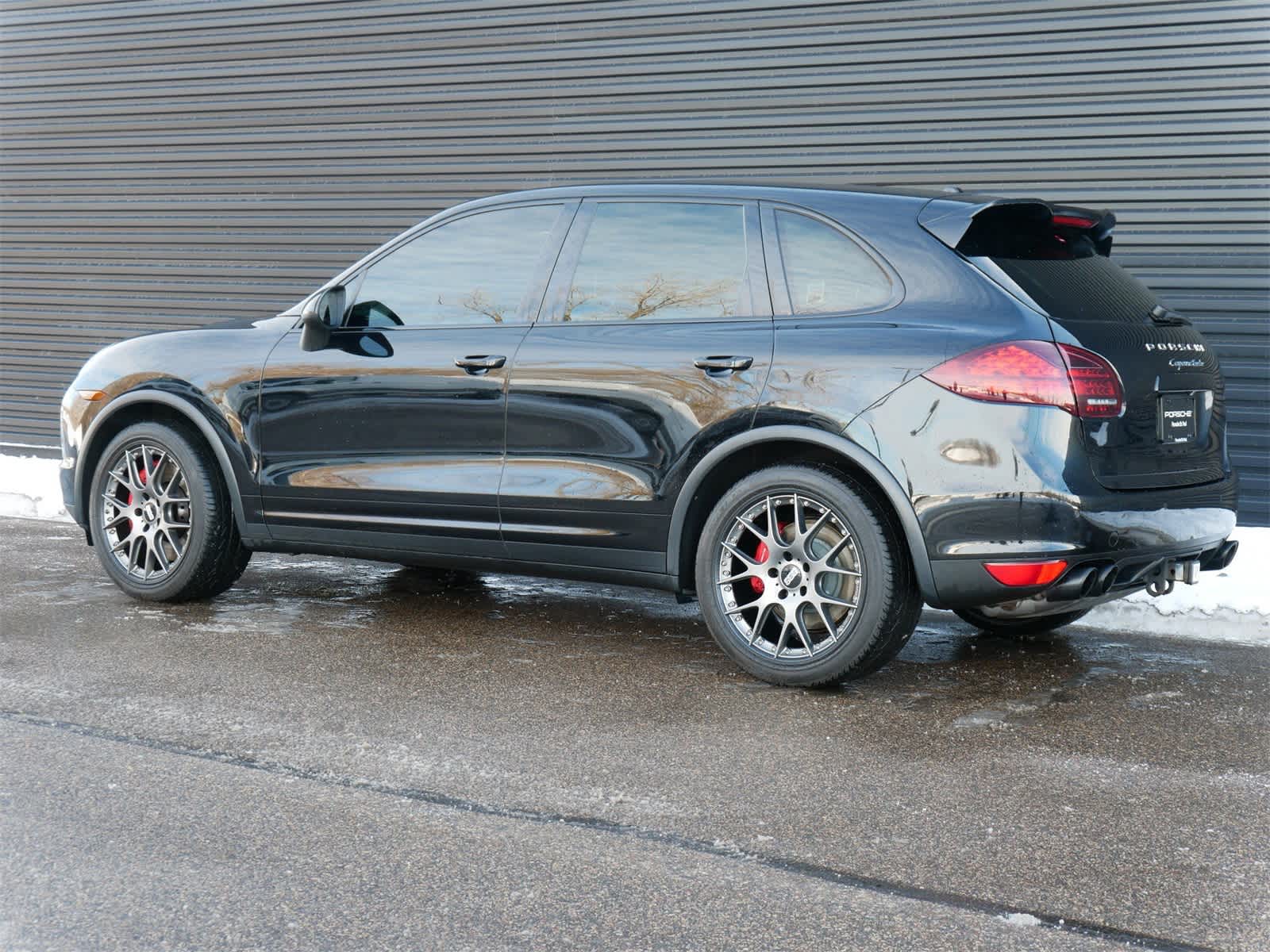 Thumbnail: 2014 Porsche Cayenne - 3
