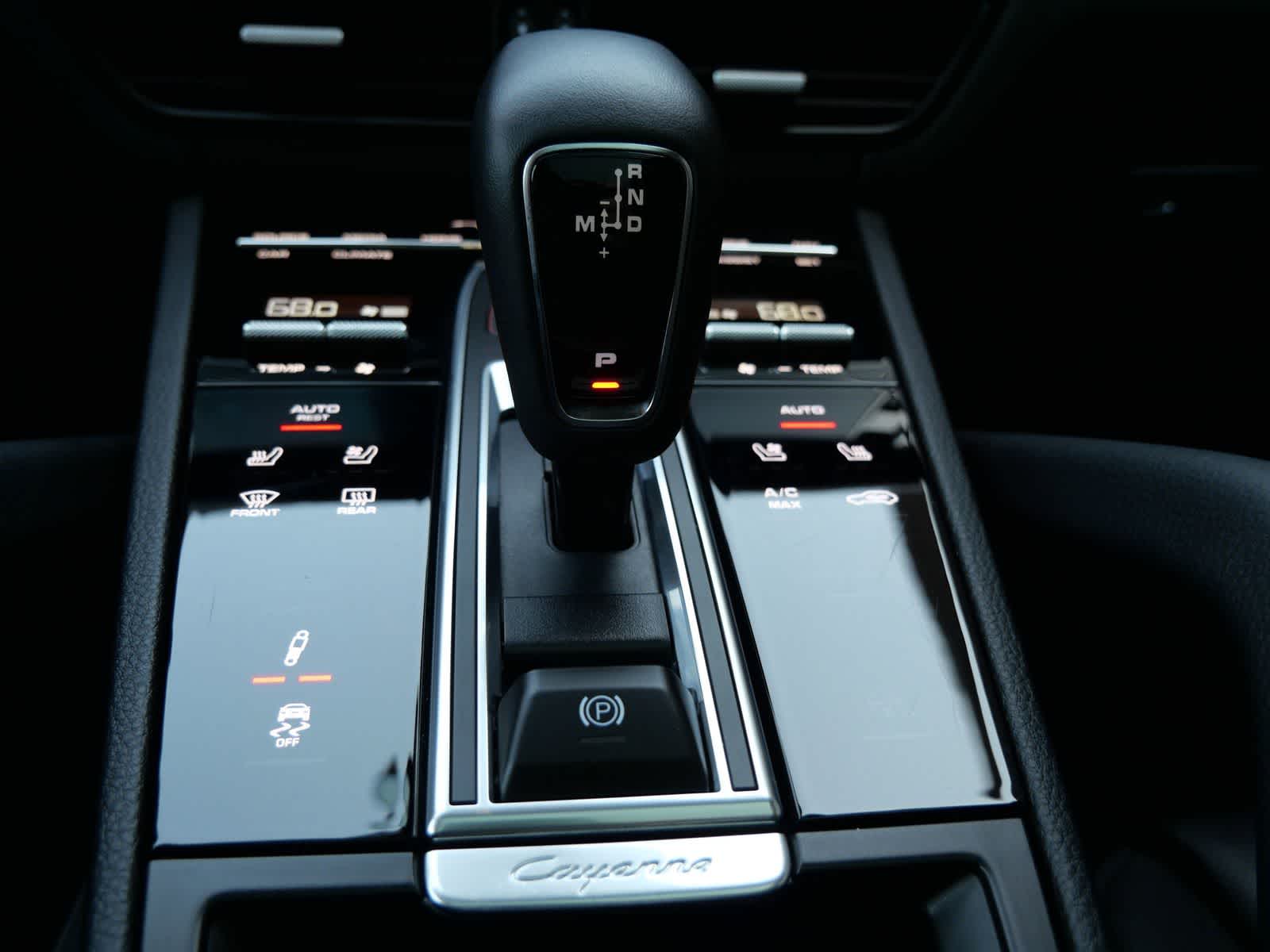 Thumbnail: 2023 Porsche Cayenne - 15