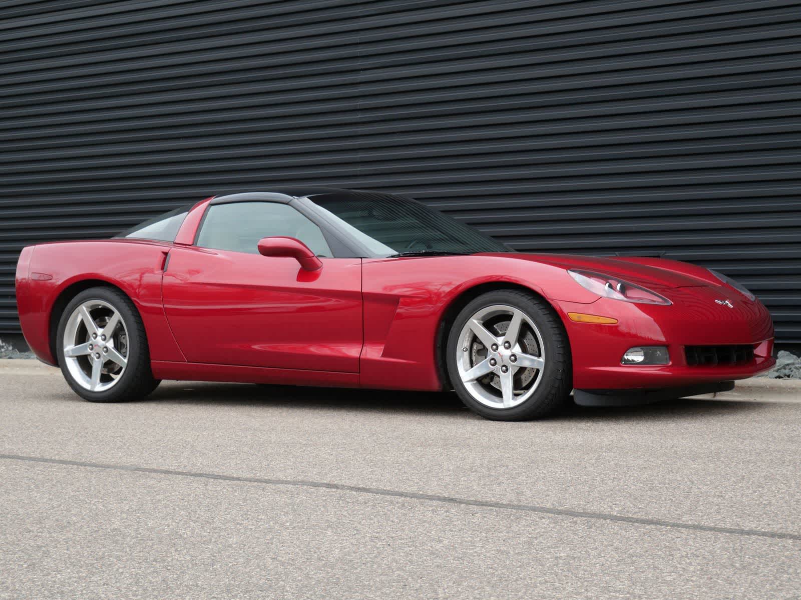 Thumbnail: 2005 Chevrolet Corvette - 27