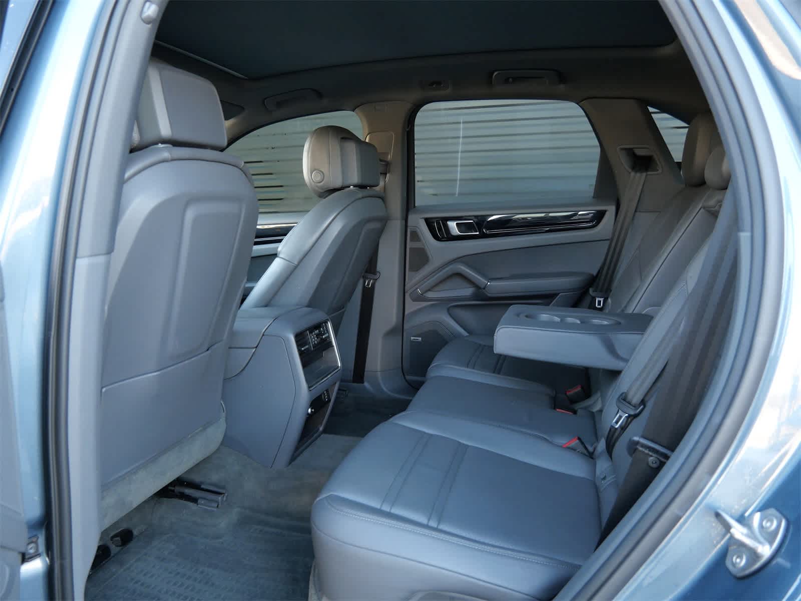 Thumbnail: 2019 Porsche Cayenne - 11