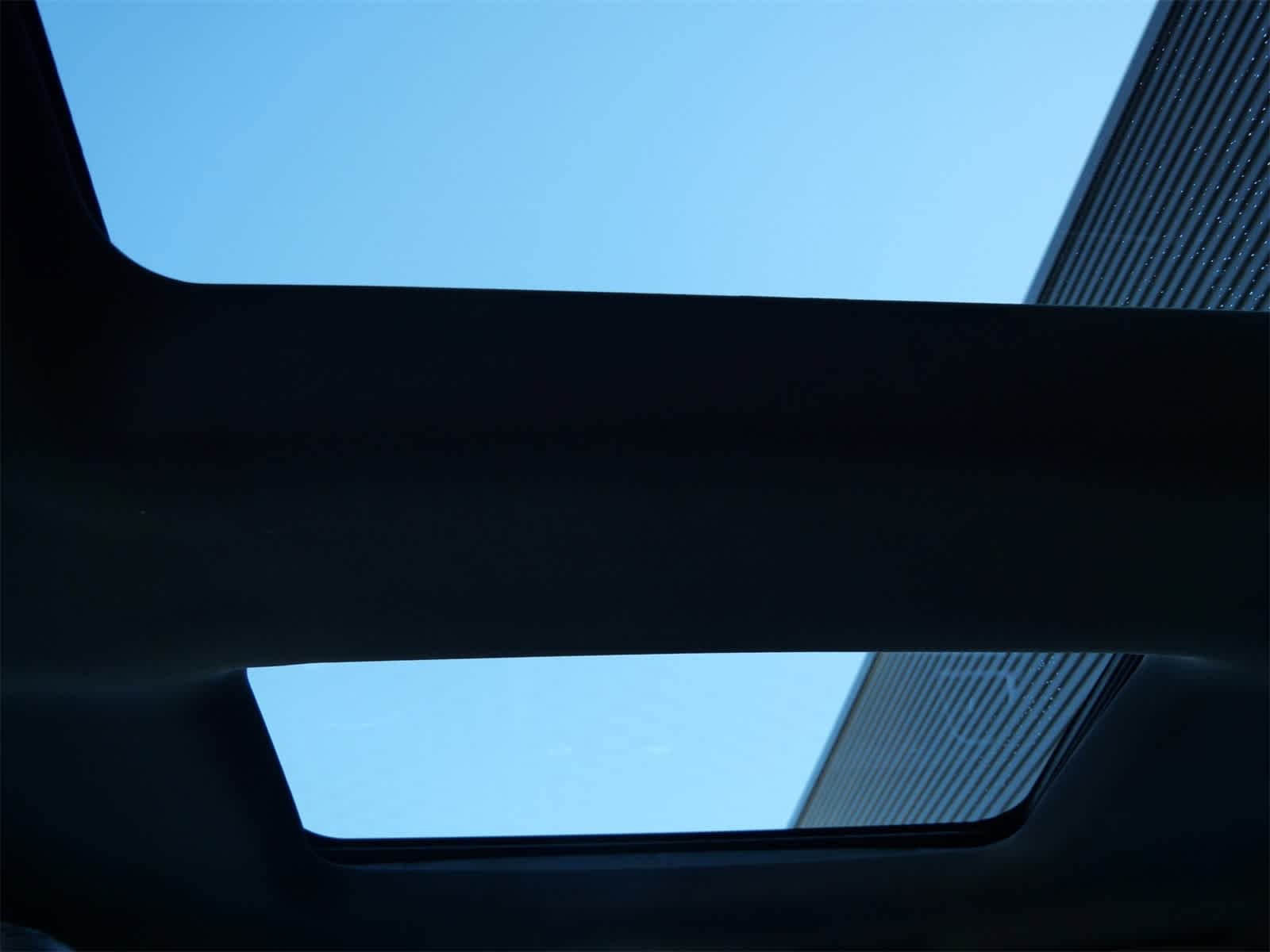 Thumbnail: 2015 Ford Explorer - 15