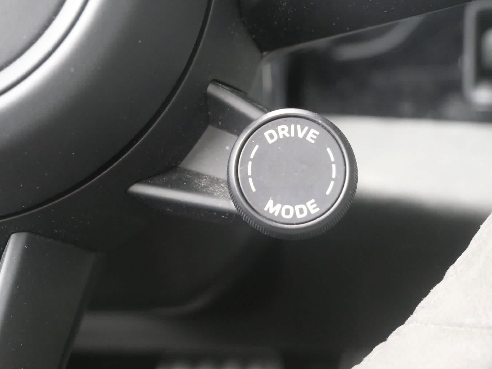 Thumbnail: 2022 Porsche Taycan - 22