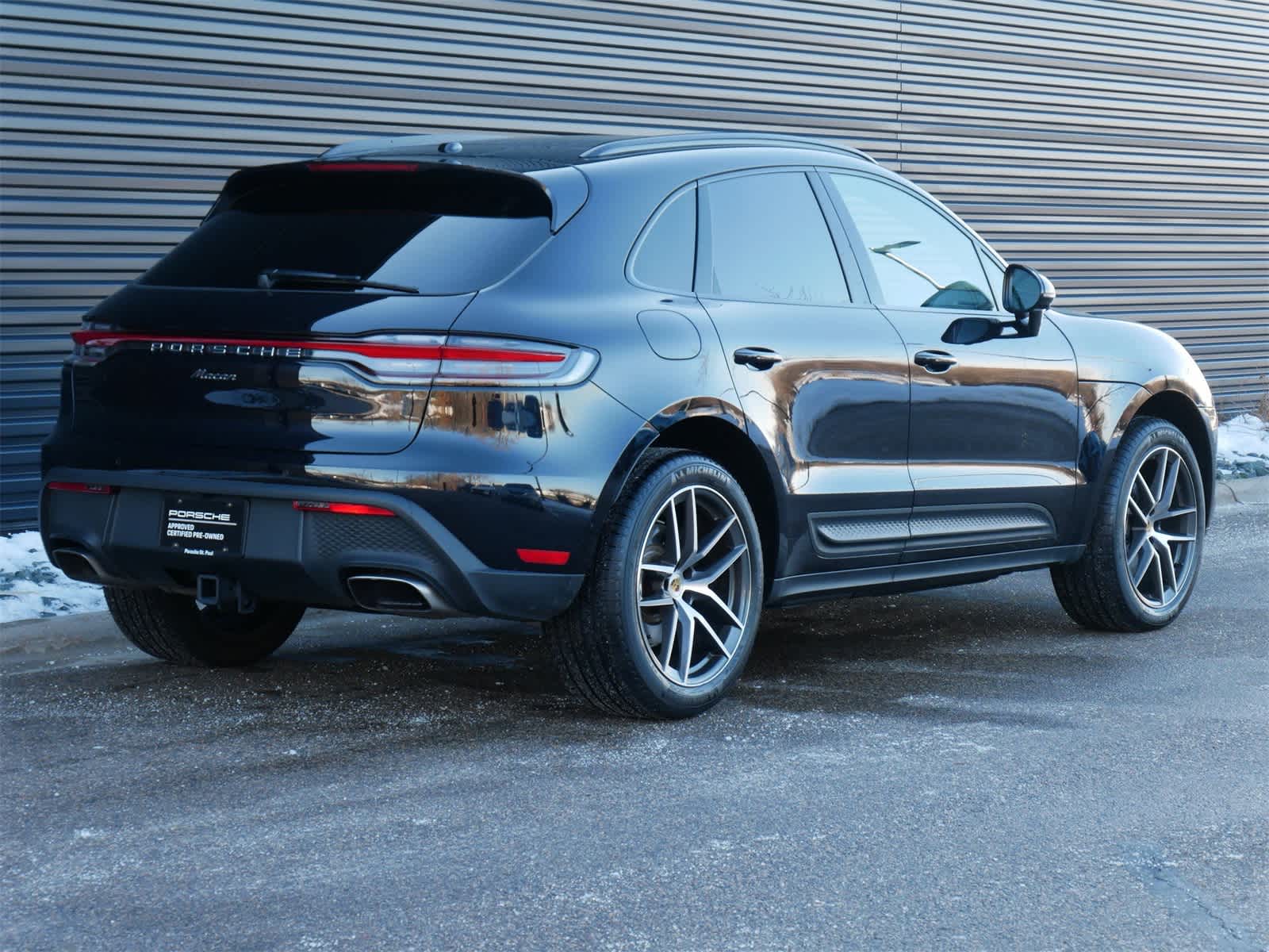 Thumbnail: 2024 Porsche Macan - 23