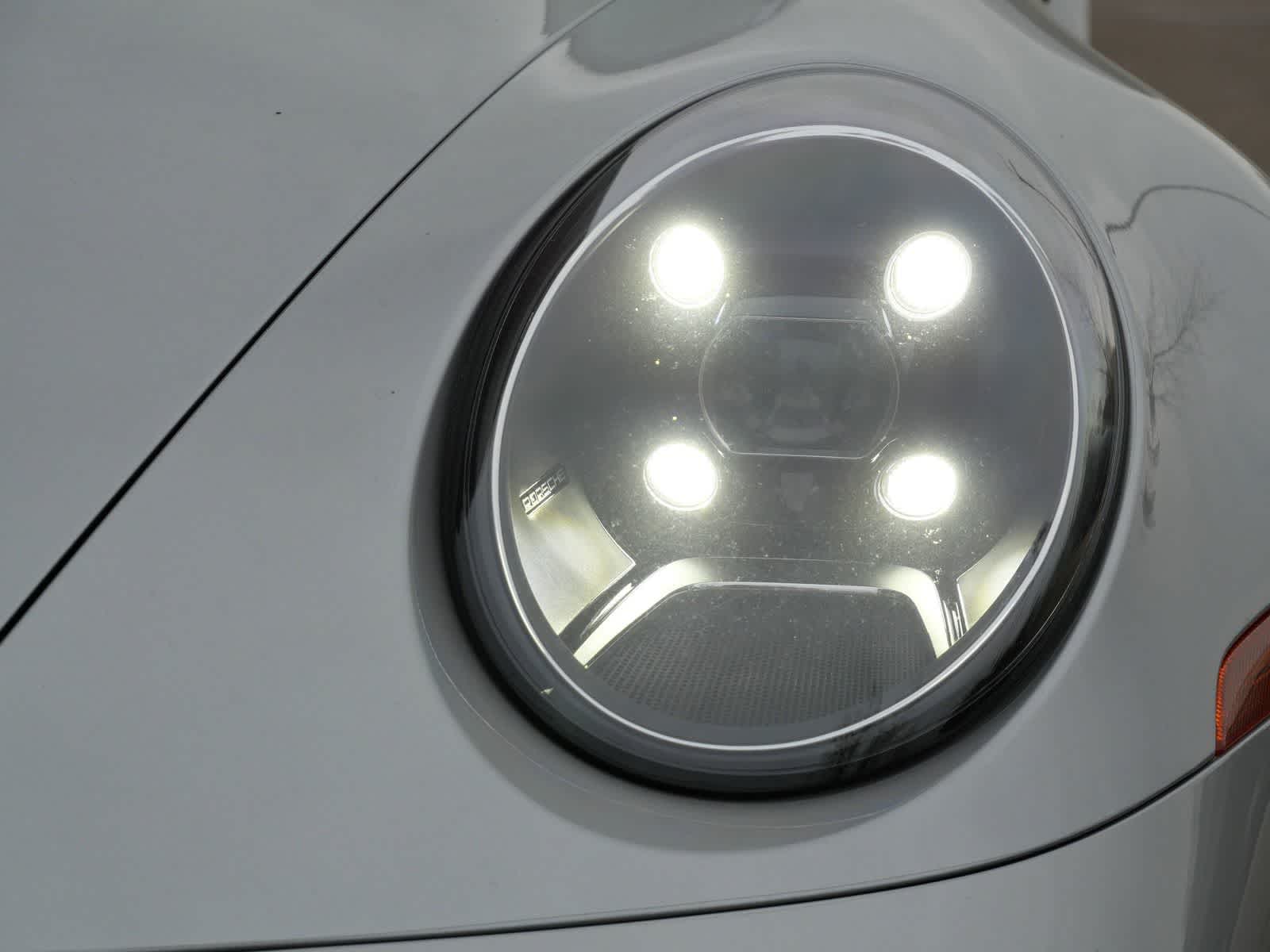 Thumbnail: 2023 Porsche 911 - 6