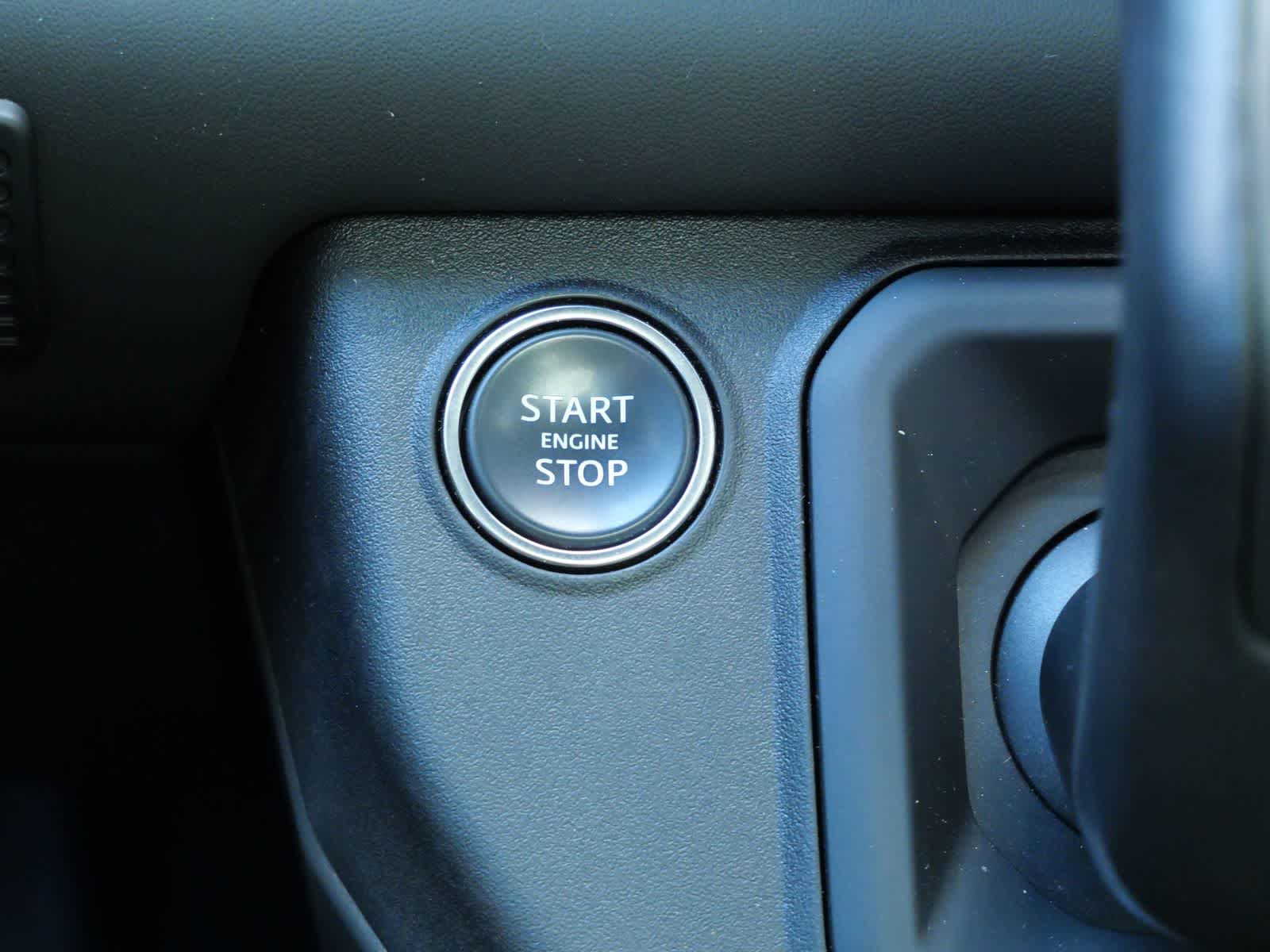 Thumbnail: 2024 Land Rover Defender - 20