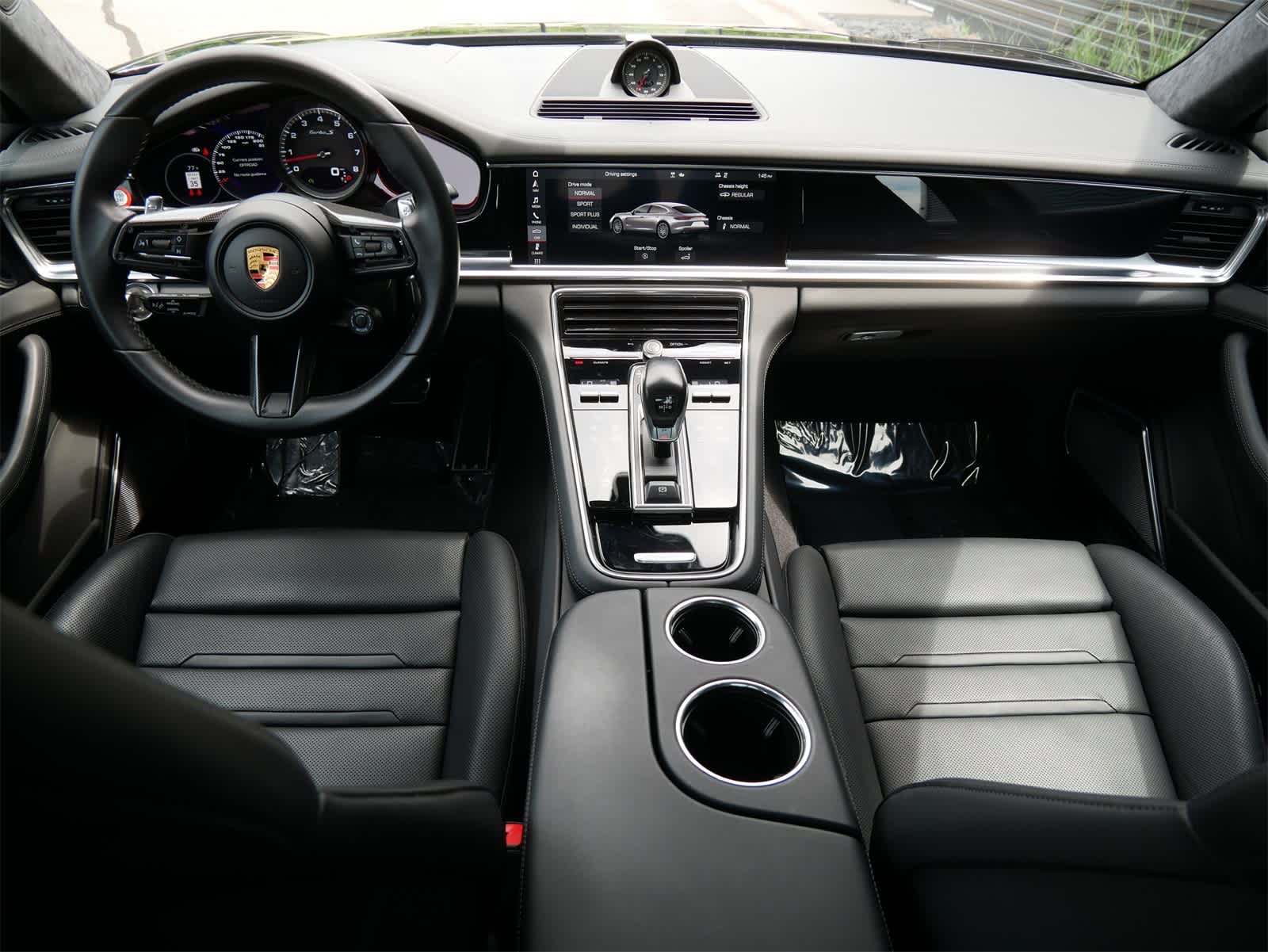 Thumbnail: 2021 Porsche Panamera - 8