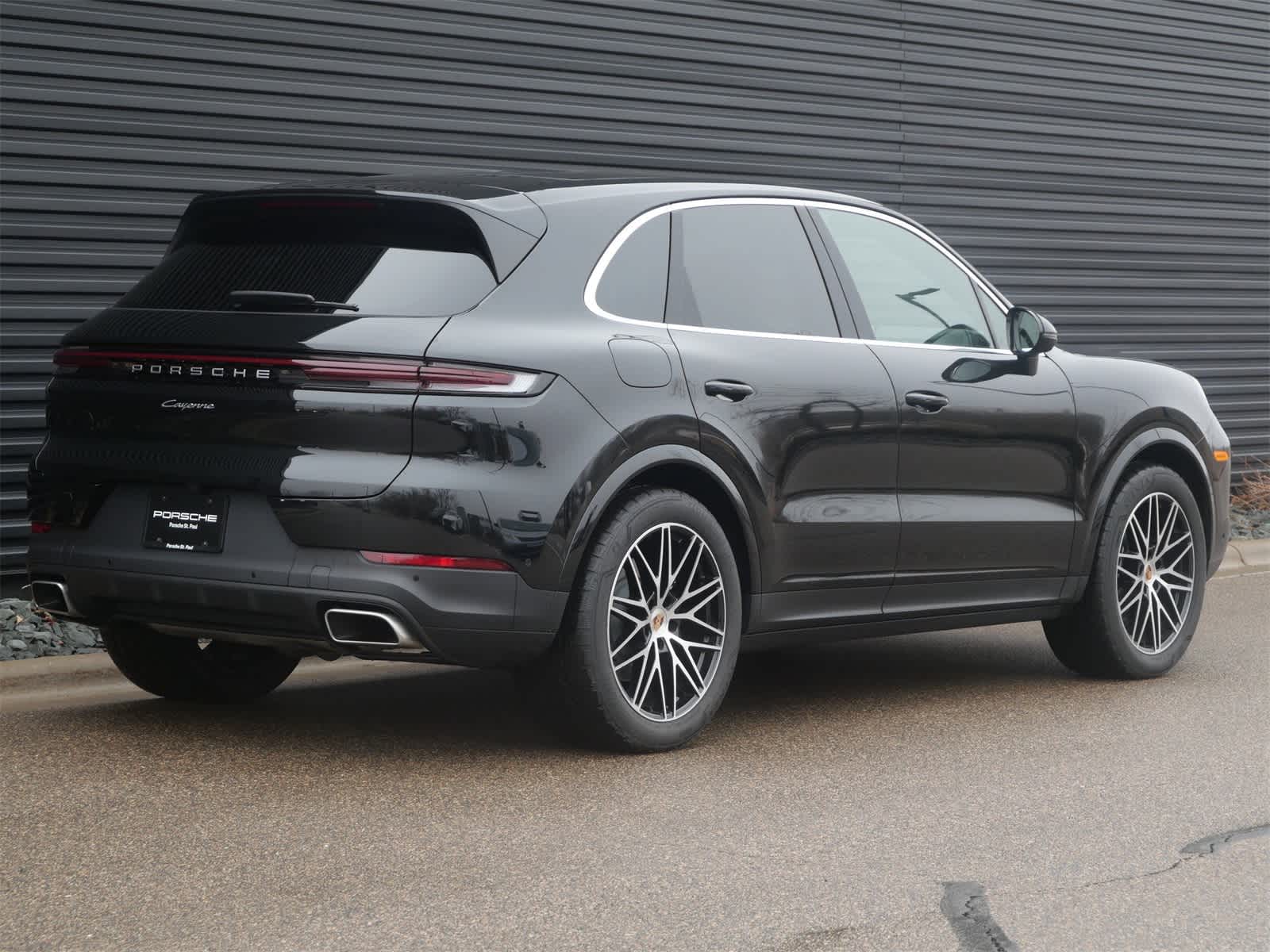 Thumbnail: 2025 Porsche Cayenne - 26