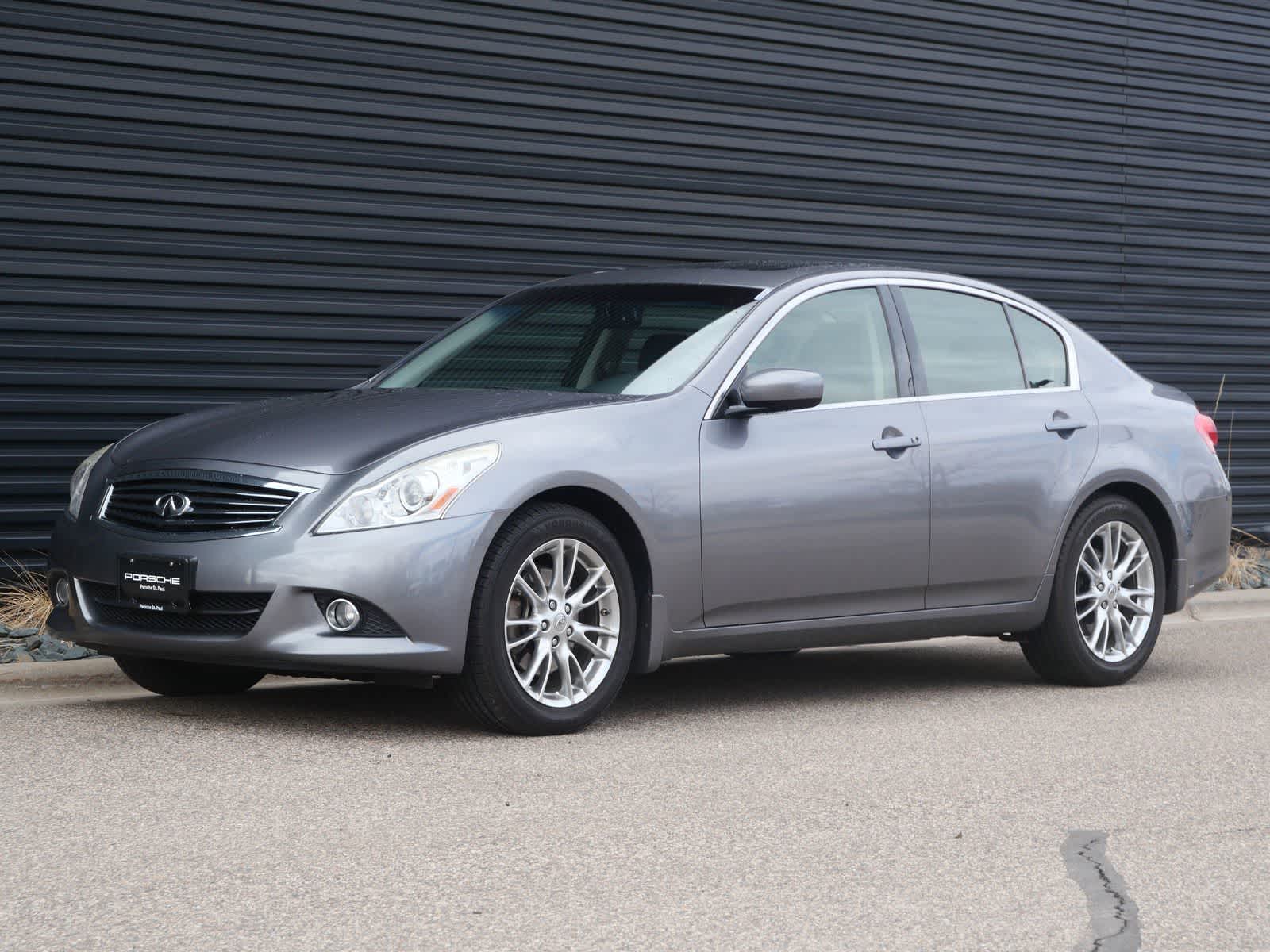 2013 INFINITI G37 X -
                  Saint Paul, MN