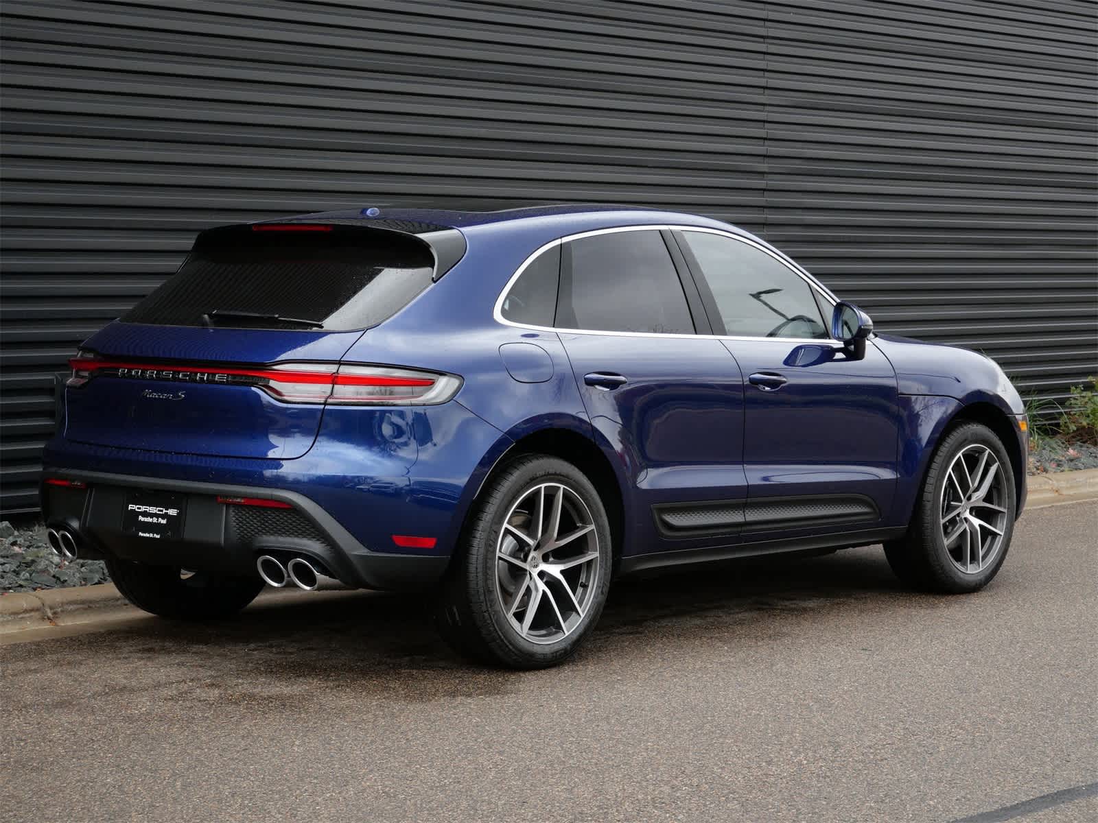 Thumbnail: 2026 Porsche Macan - 24