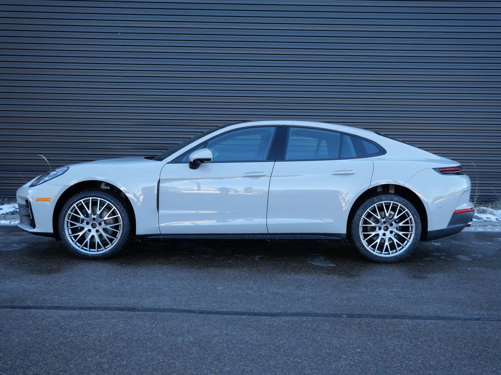 Thumbnail: 2026 Porsche Panamera - 2