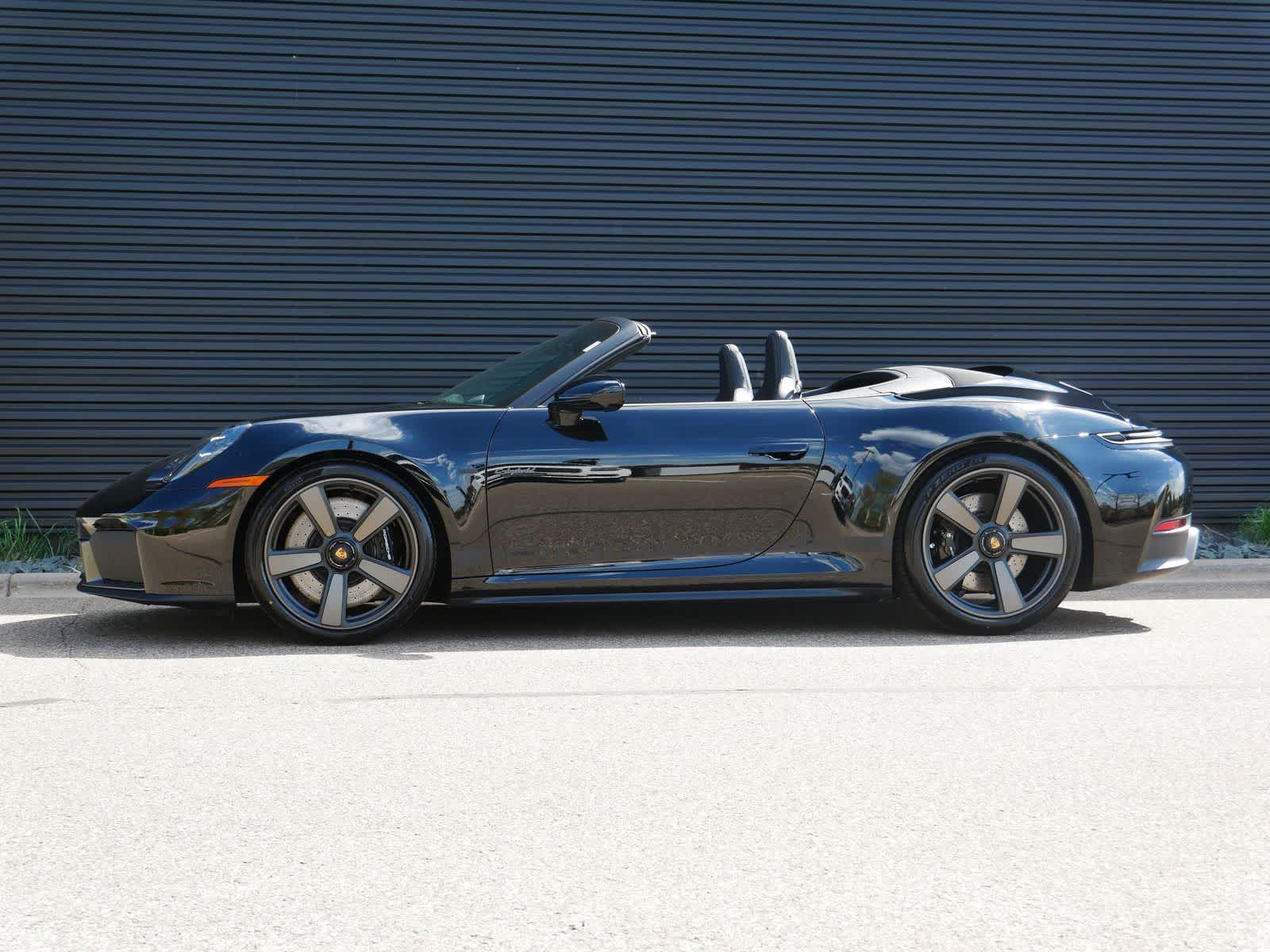 Thumbnail: 2026 Porsche 911 - 2