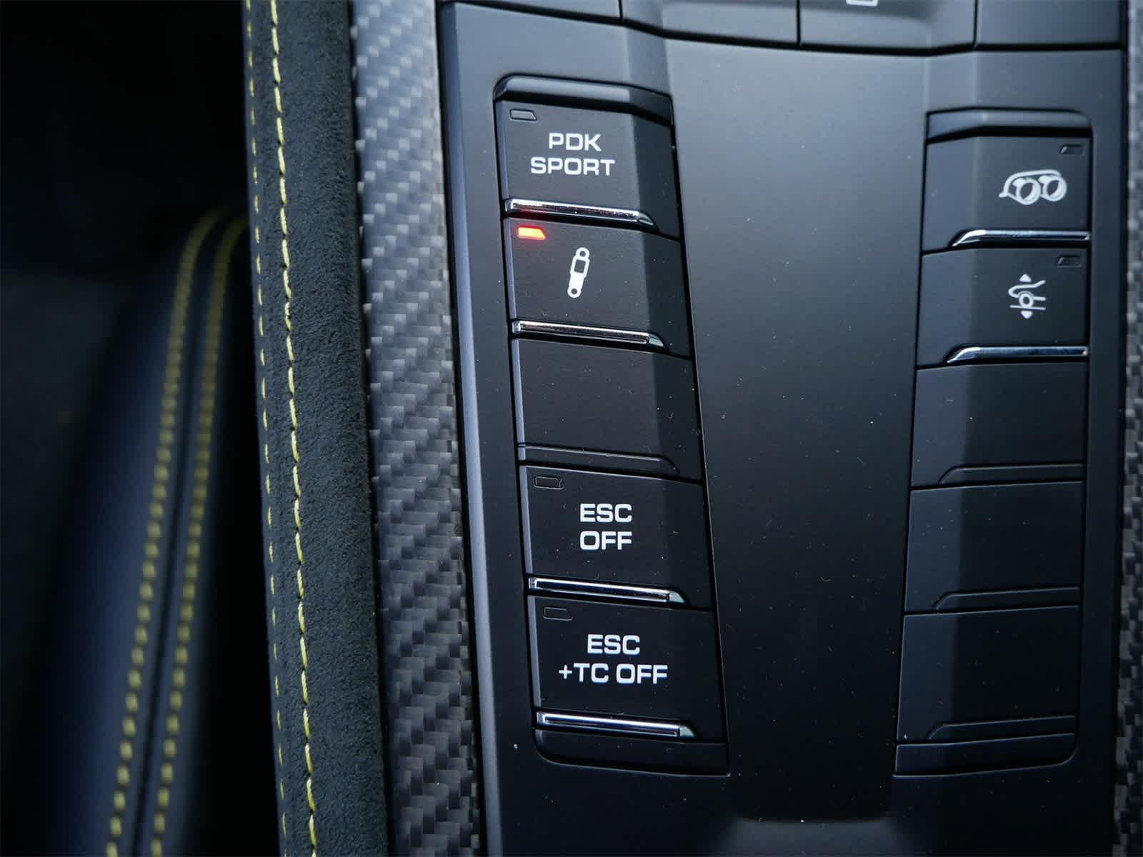 Thumbnail: 2025 Porsche  - 8