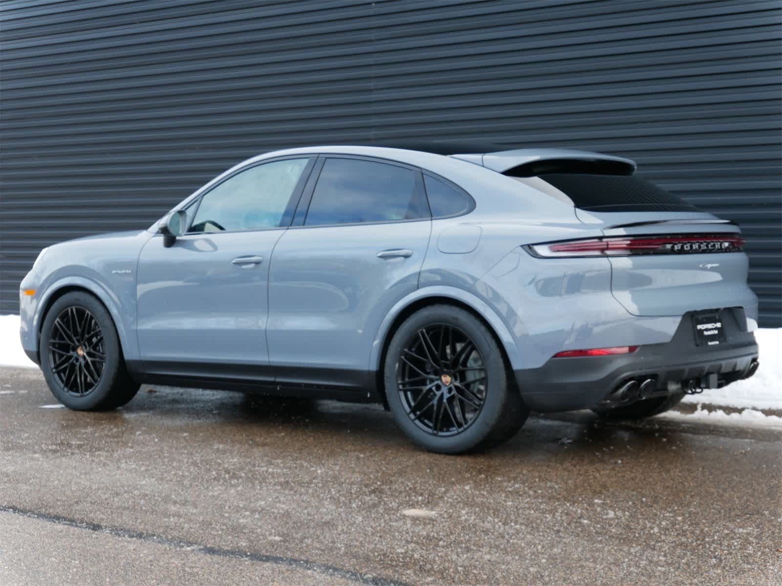 Thumbnail: 2026 Porsche Cayenne - 3