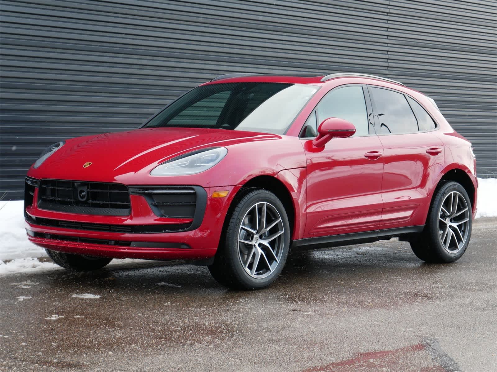 Thumbnail: 2026 Porsche Macan - 1