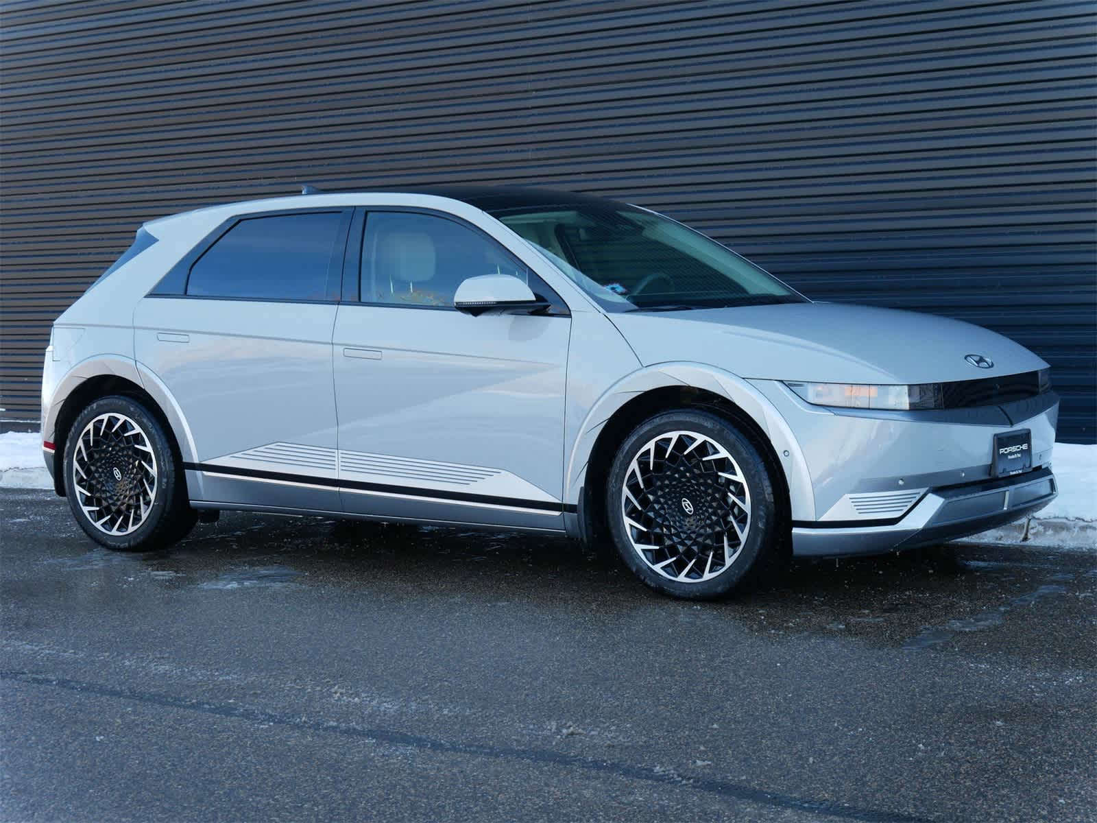 Thumbnail: 2024 Hyundai Ioniq 5 - 25