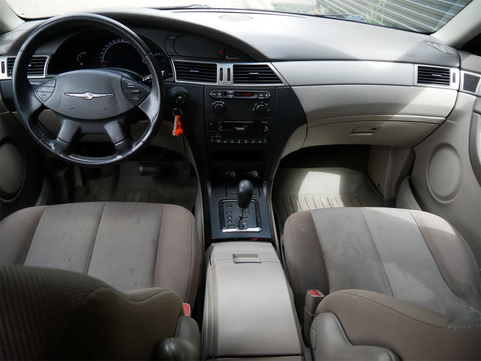 Thumbnail: 2006 Chrysler Pacifica - 8
