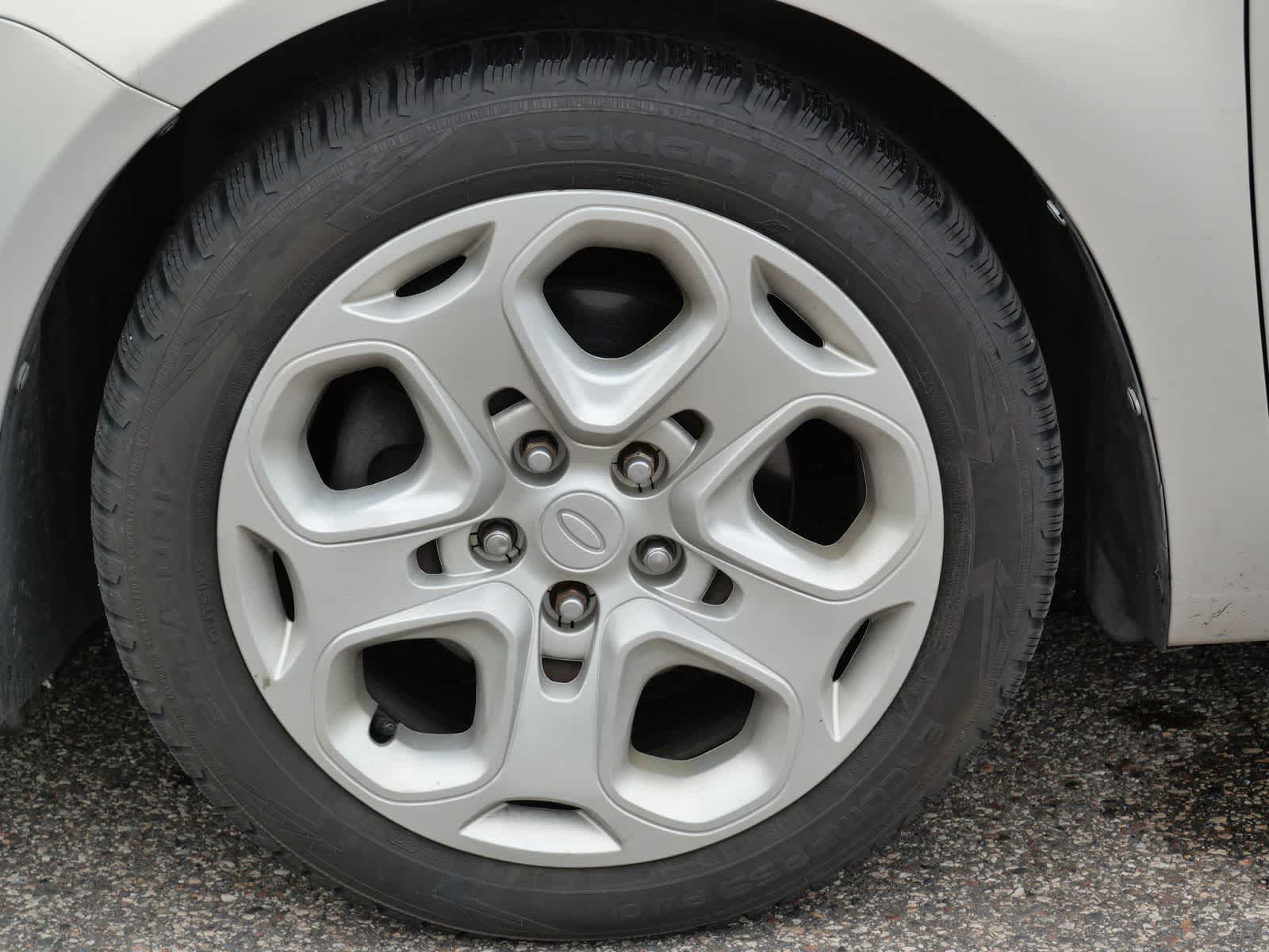 Thumbnail: 2010 Ford Fusion - 7
