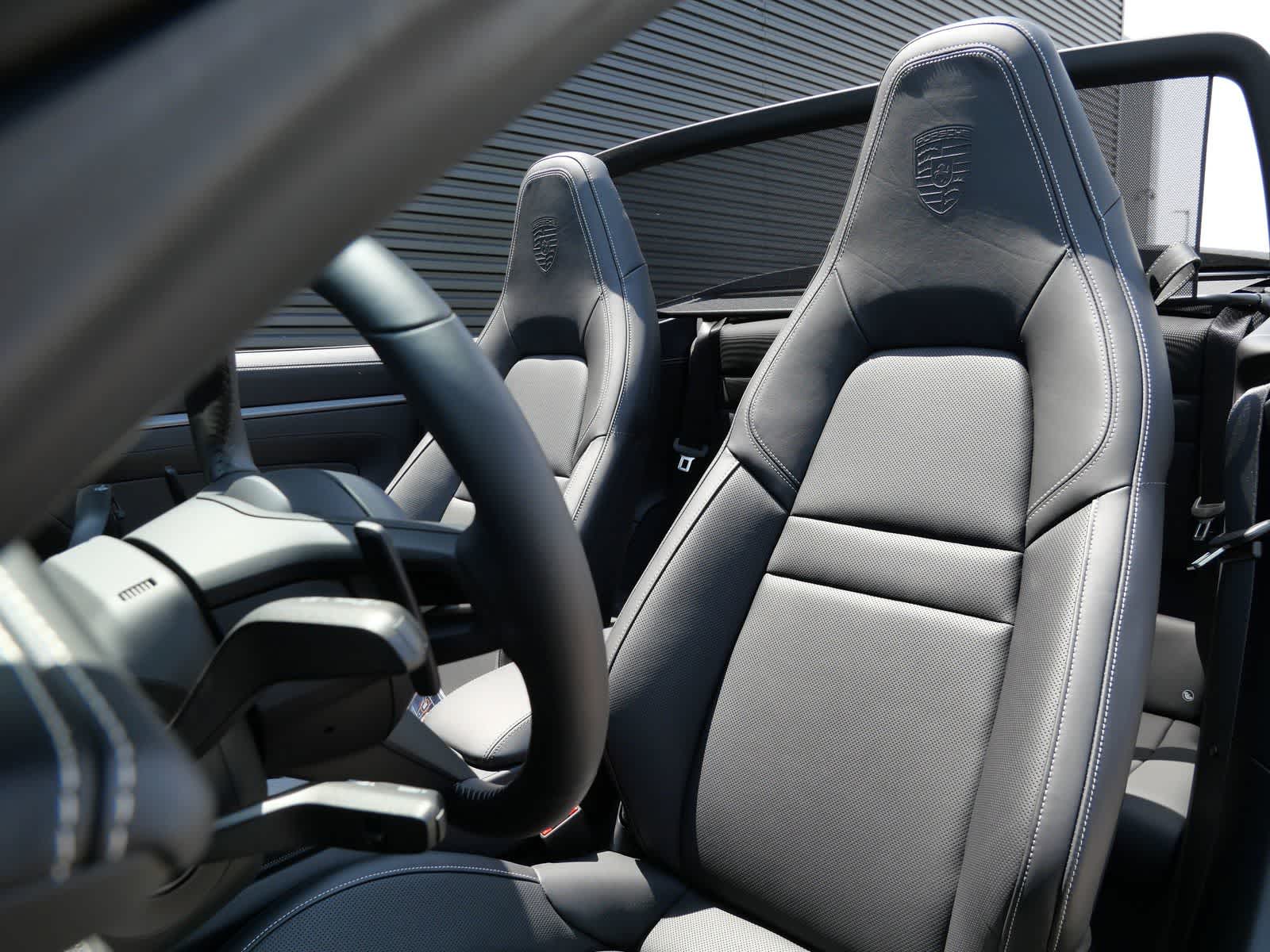 Thumbnail: 2026 Porsche 911 - 5