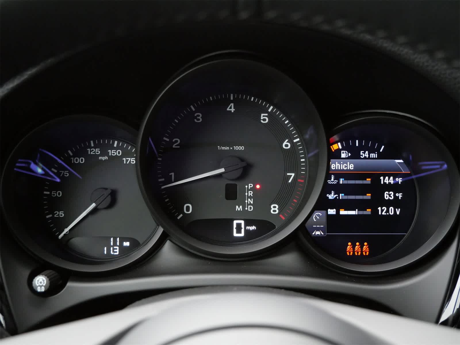 Thumbnail: 2026 Porsche Macan - 13