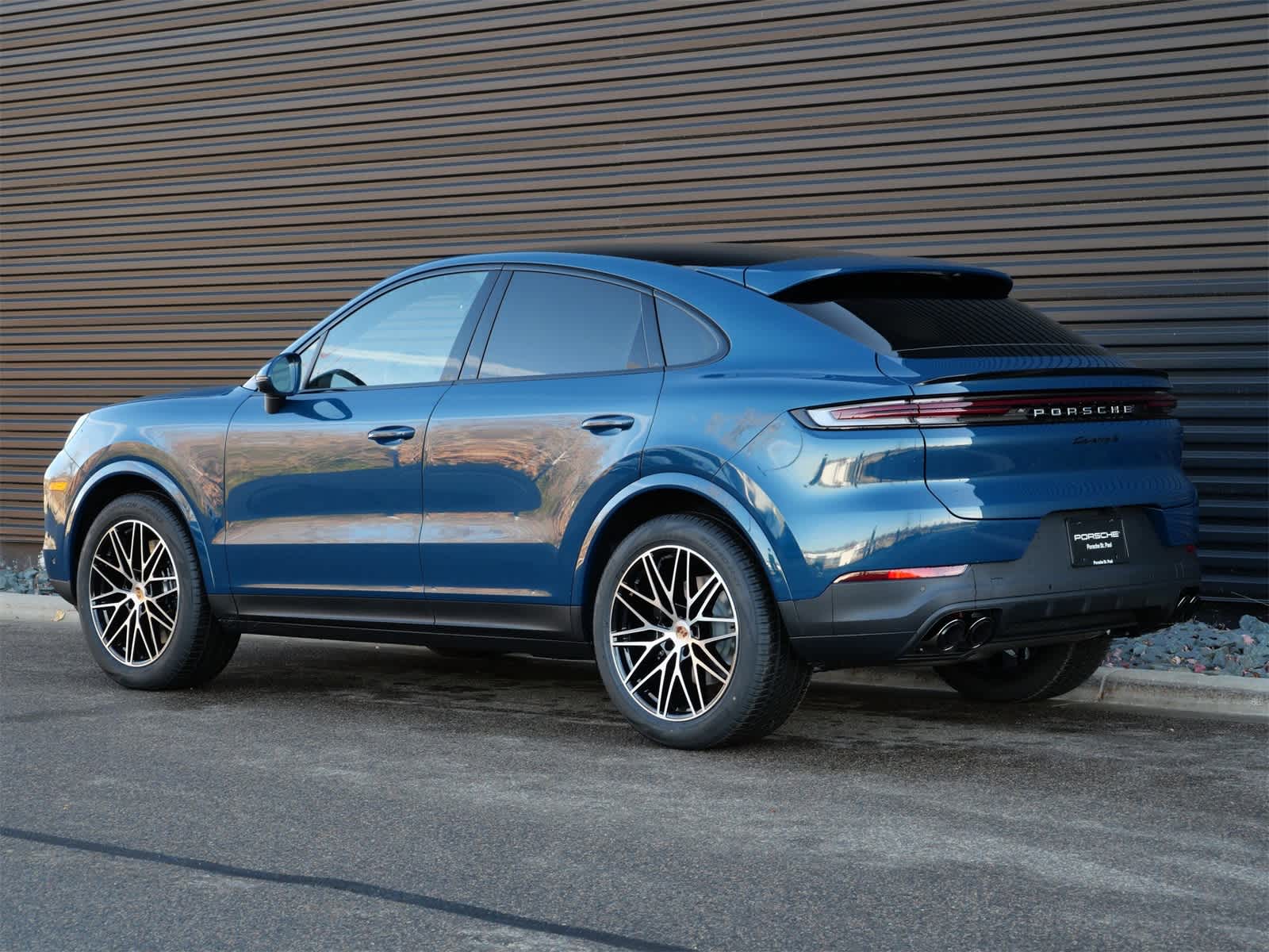 Thumbnail: 2026 Porsche Cayenne - 3