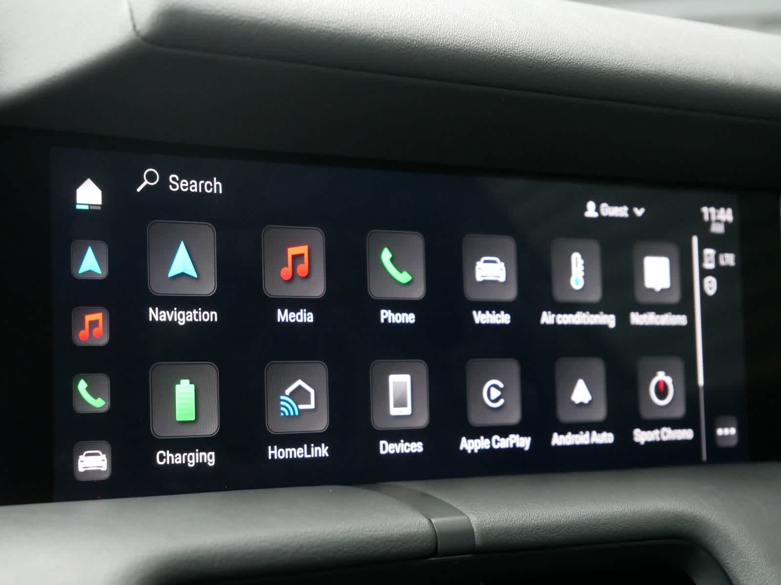 Thumbnail: 2021 Porsche Taycan - 23