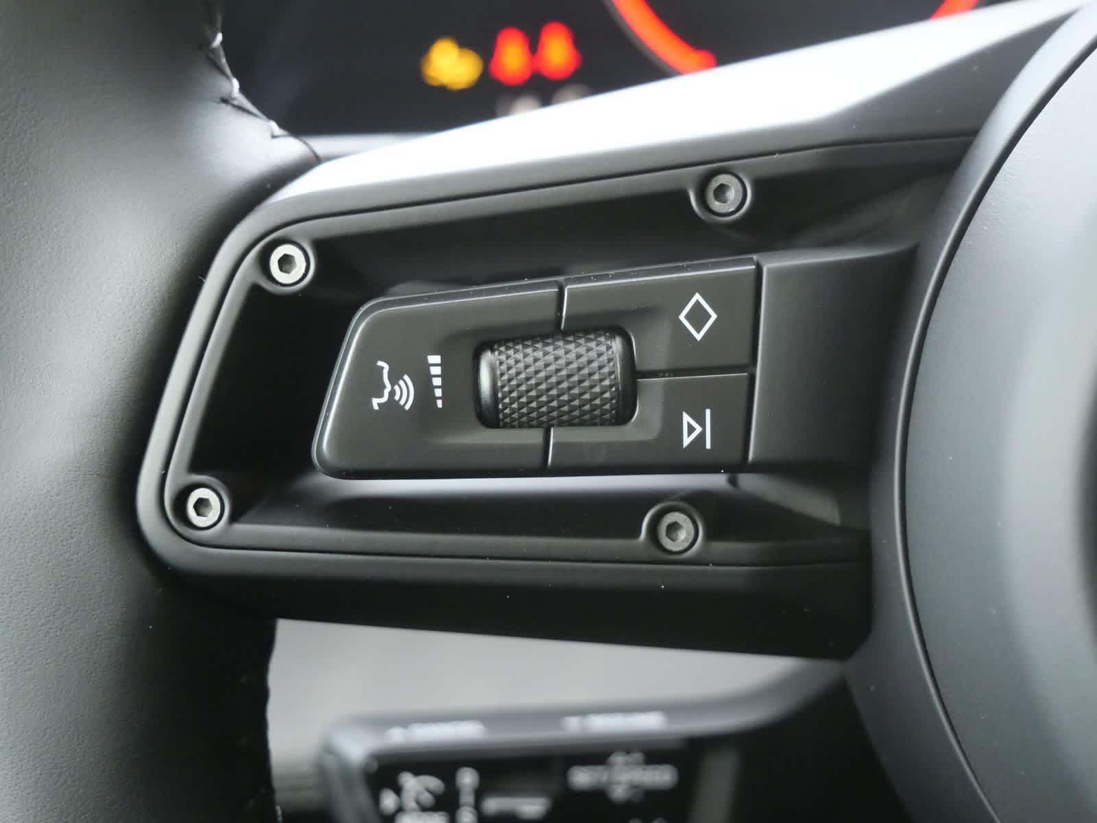 Thumbnail: 2026 Porsche Taycan - 20