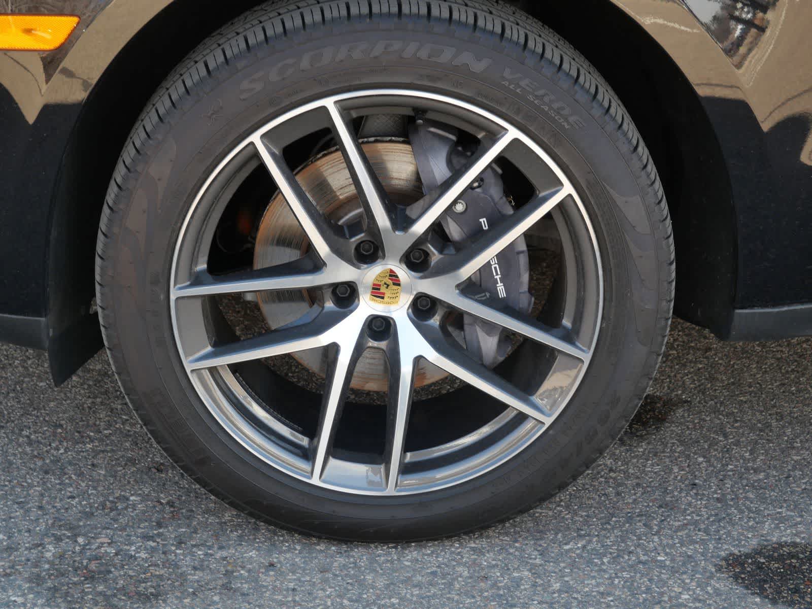 Thumbnail: 2025 Porsche Macan - 7