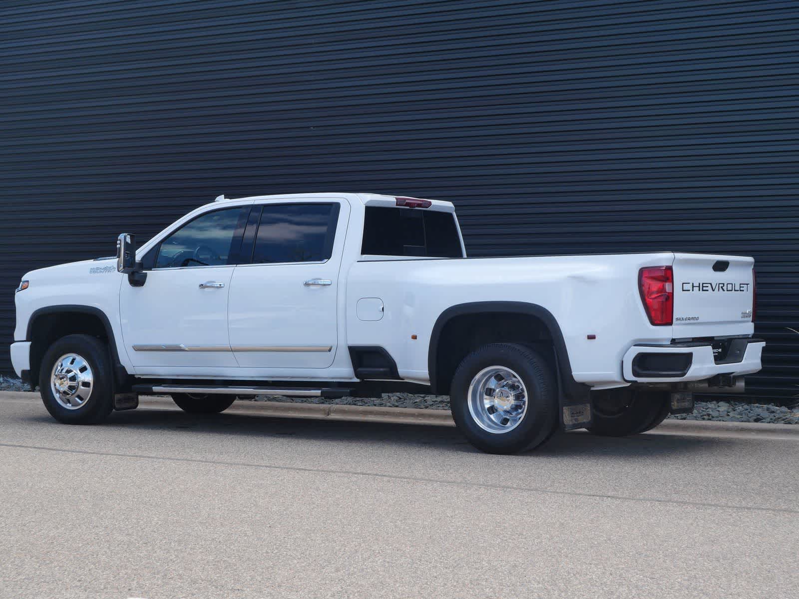 Thumbnail: 2024 Chevrolet Silverado 3500 - 3