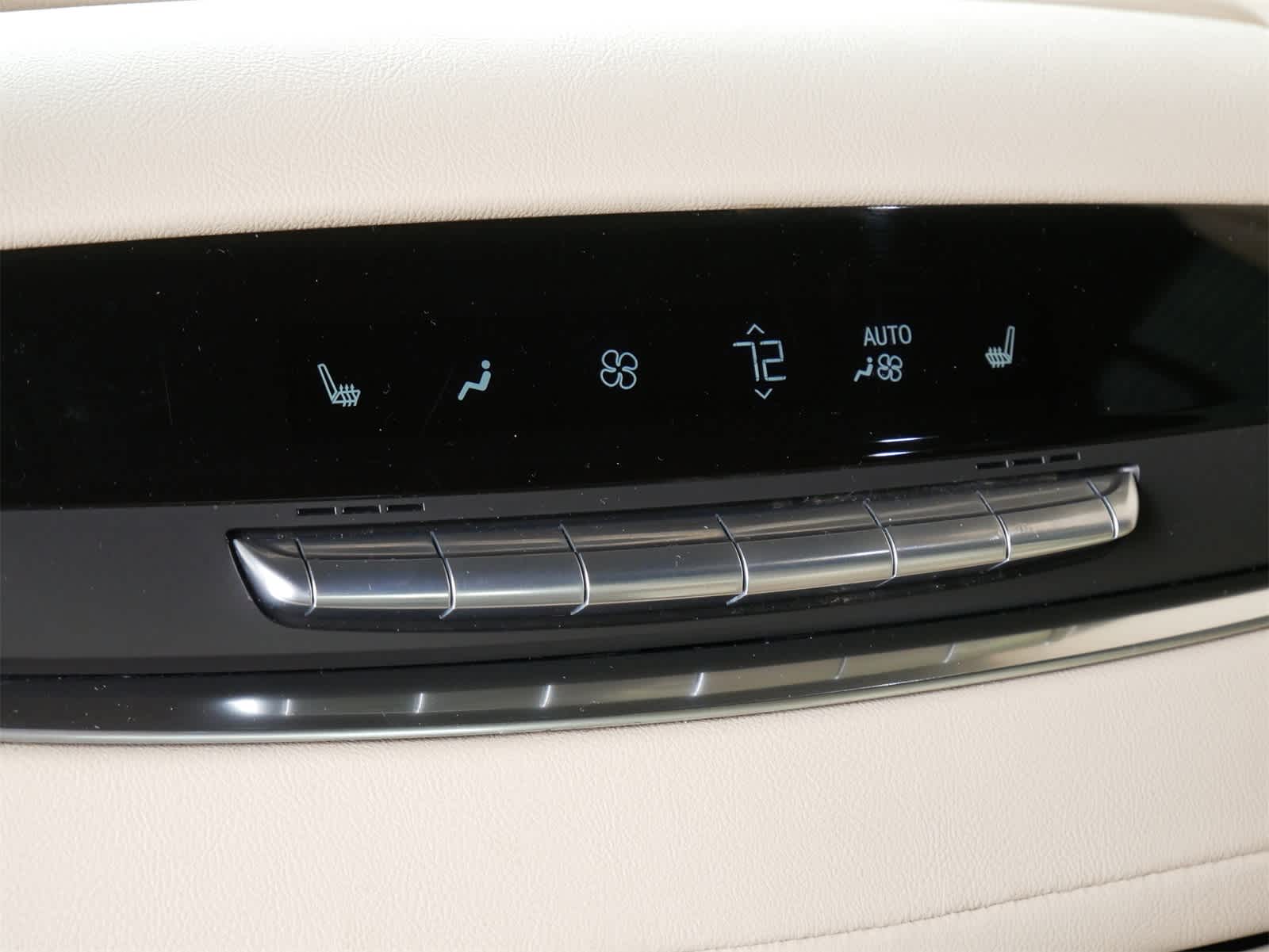Thumbnail: 2021 Cadillac Escalade - 10