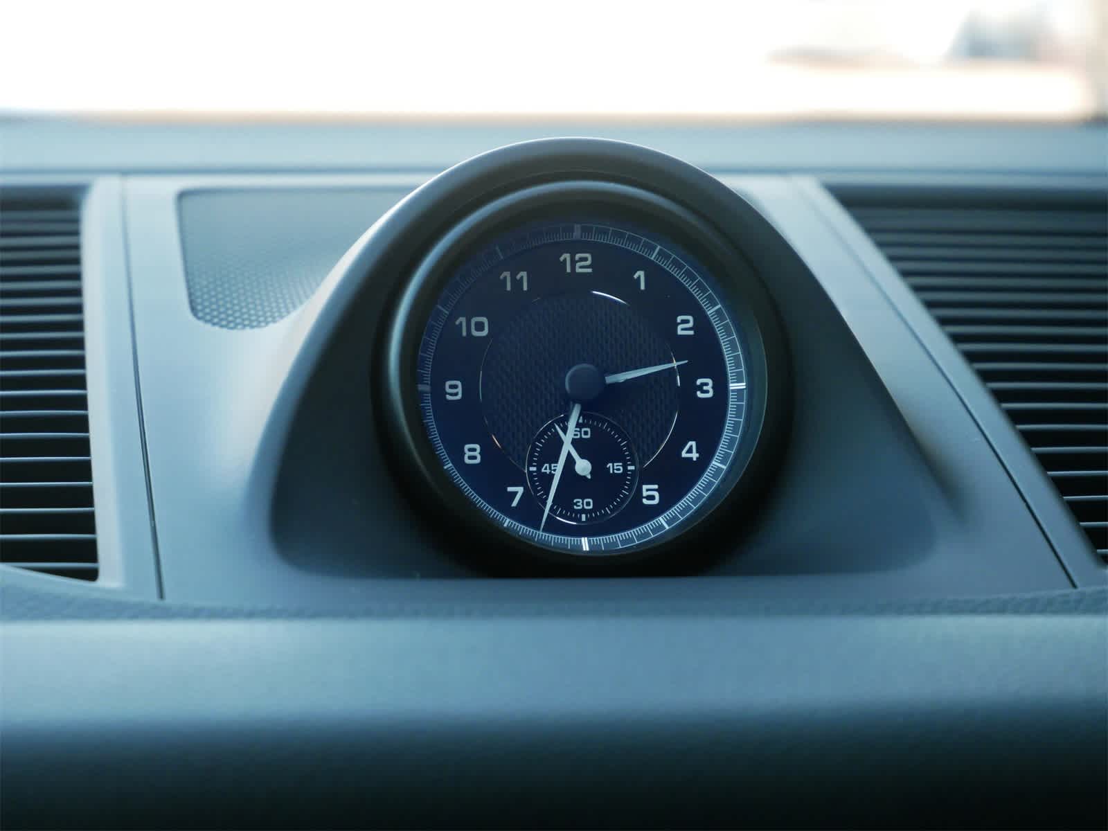 Thumbnail: 2024 Porsche Macan - 19