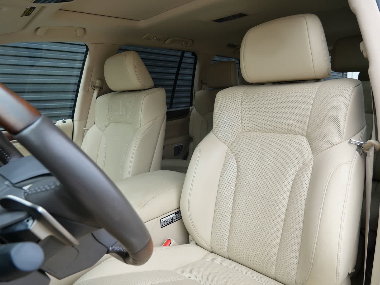 Thumbnail: 2021 Lexus LX - 5