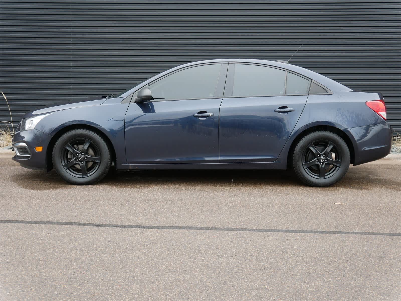 Thumbnail: 2015 Chevrolet Cruze - 2