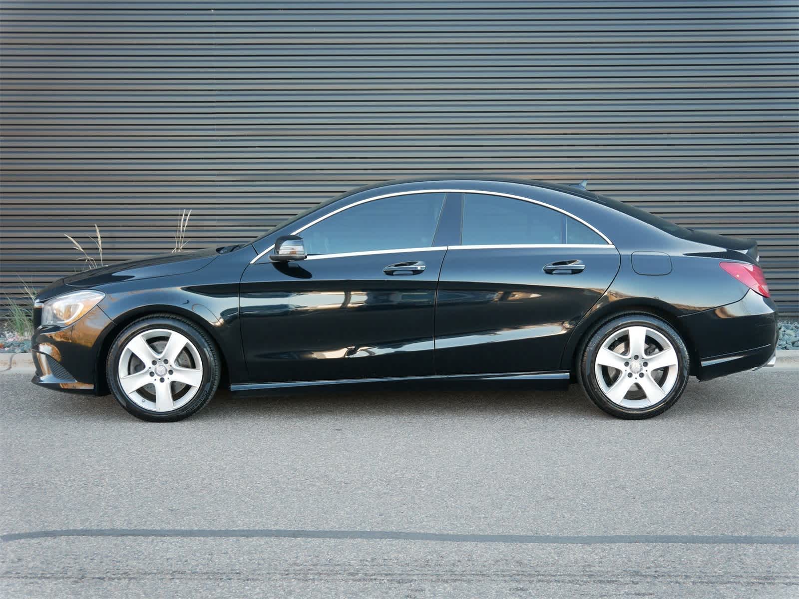 Thumbnail: 2015 Mercedes-Benz CLA - 2