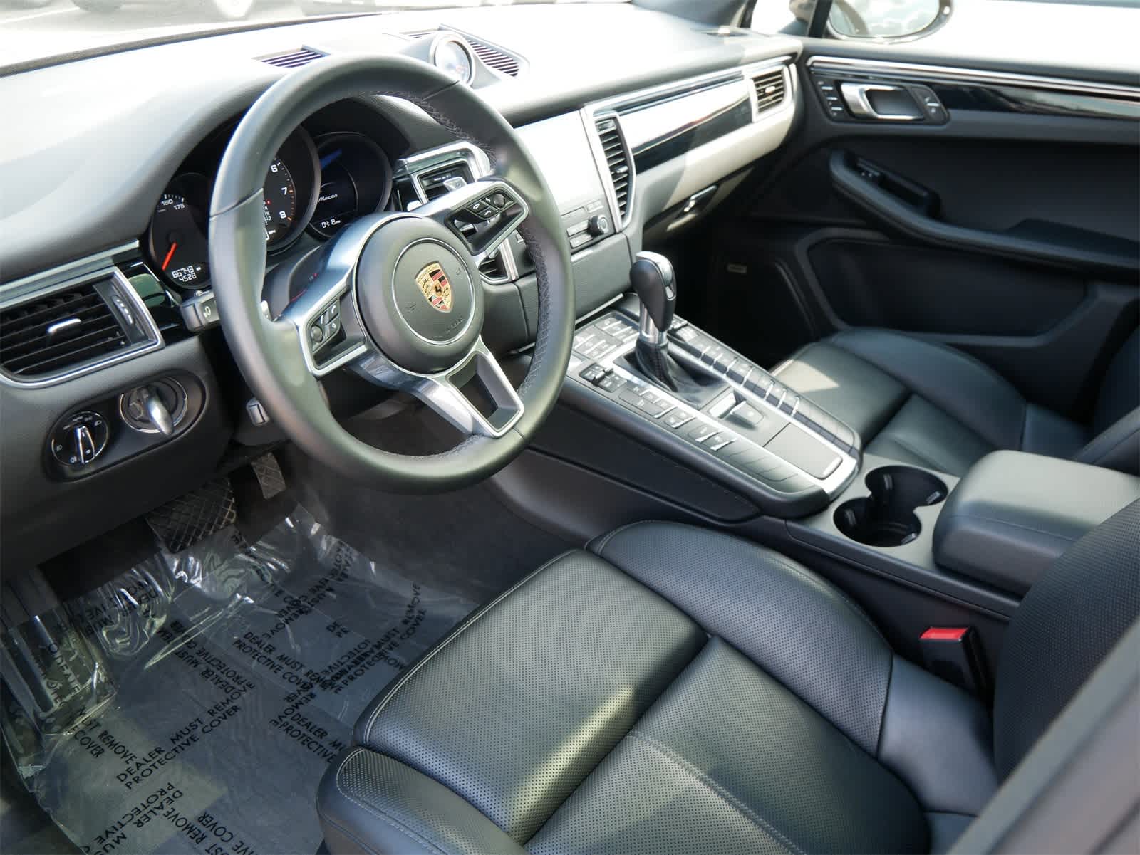 Thumbnail: 2018 Porsche Macan - 4
