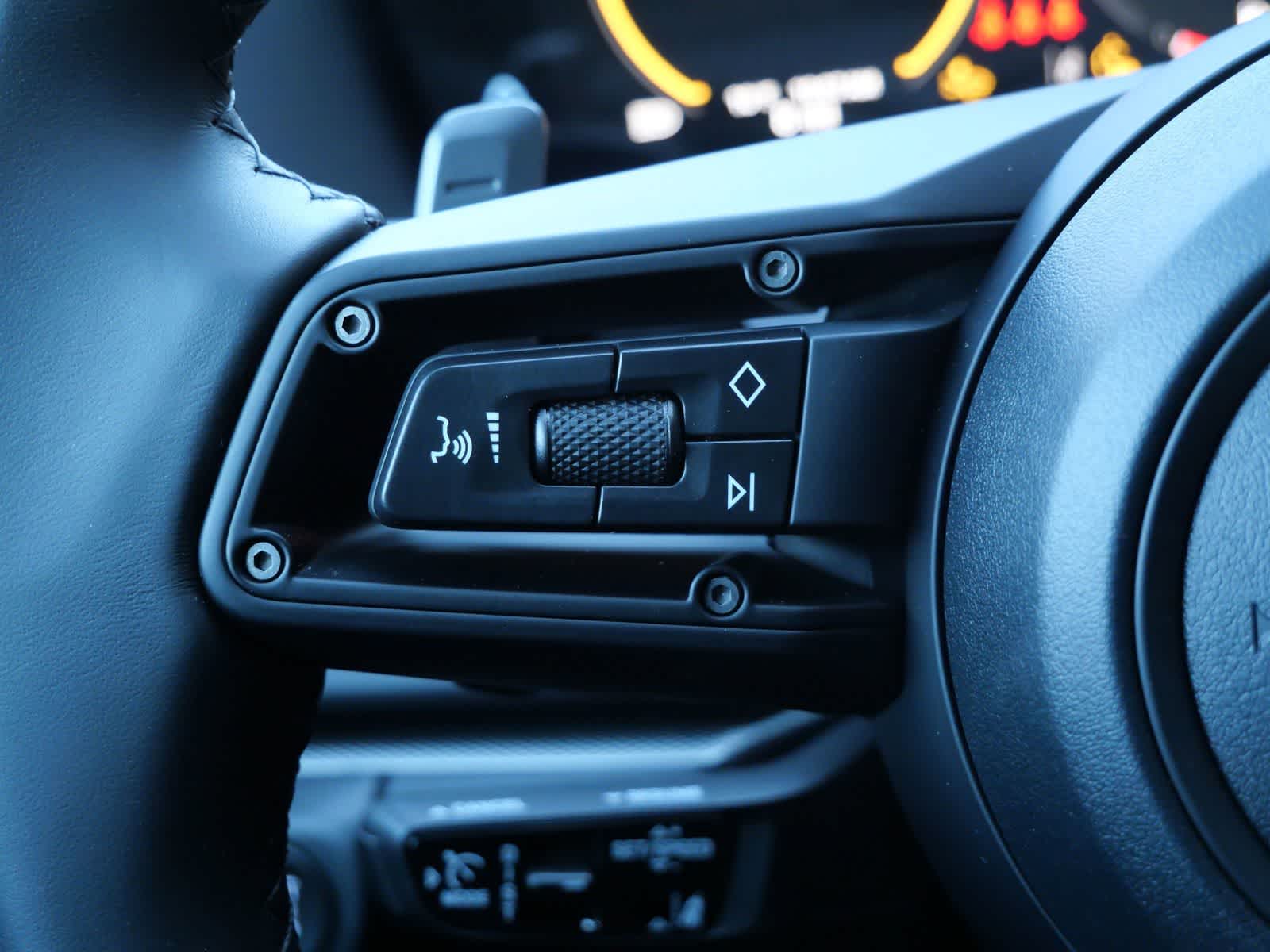 Thumbnail: 2026 Porsche Panamera - 17