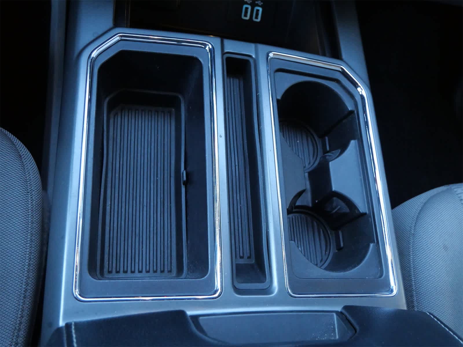 Thumbnail: 2016 Ford F-150 - 21