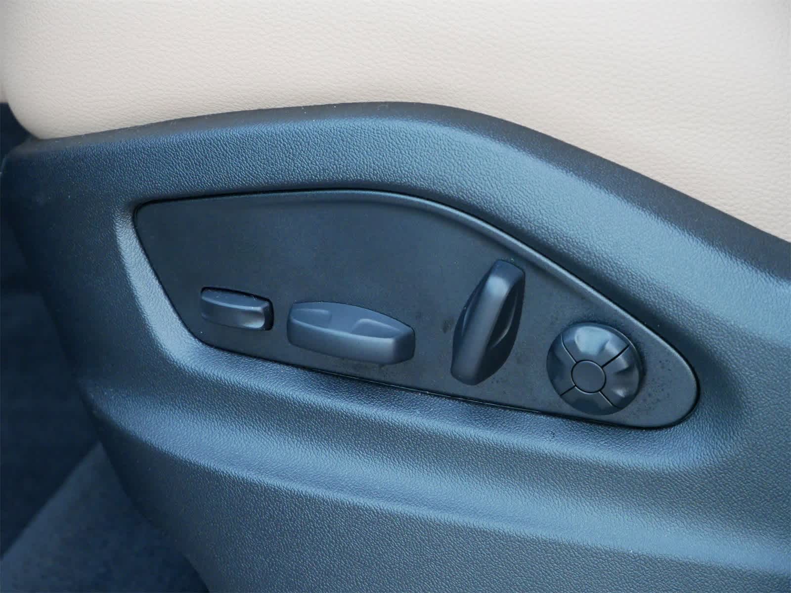 Thumbnail: 2025 Porsche Cayenne - 10