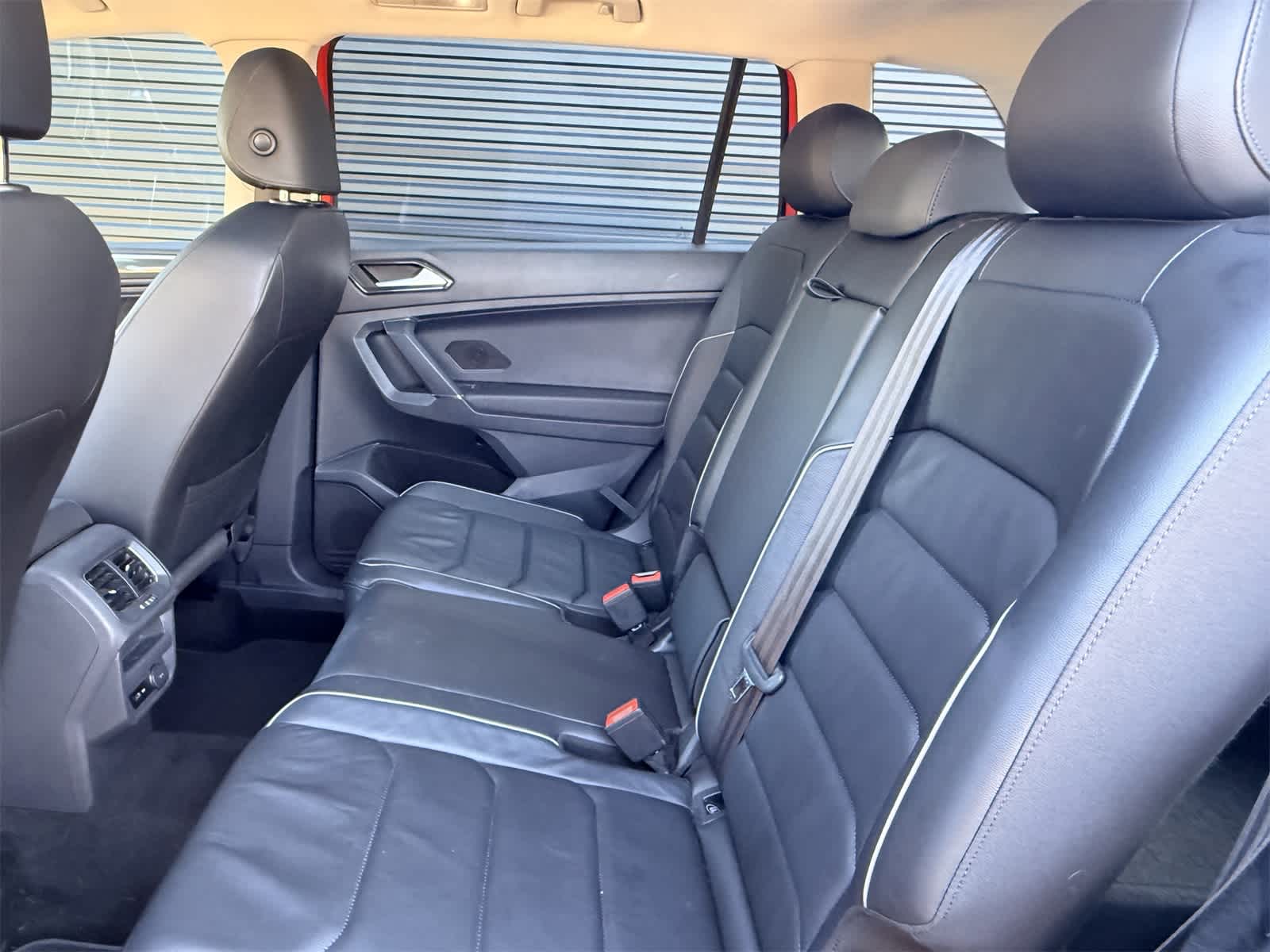 Thumbnail: 2018 Volkswagen Tiguan - 8