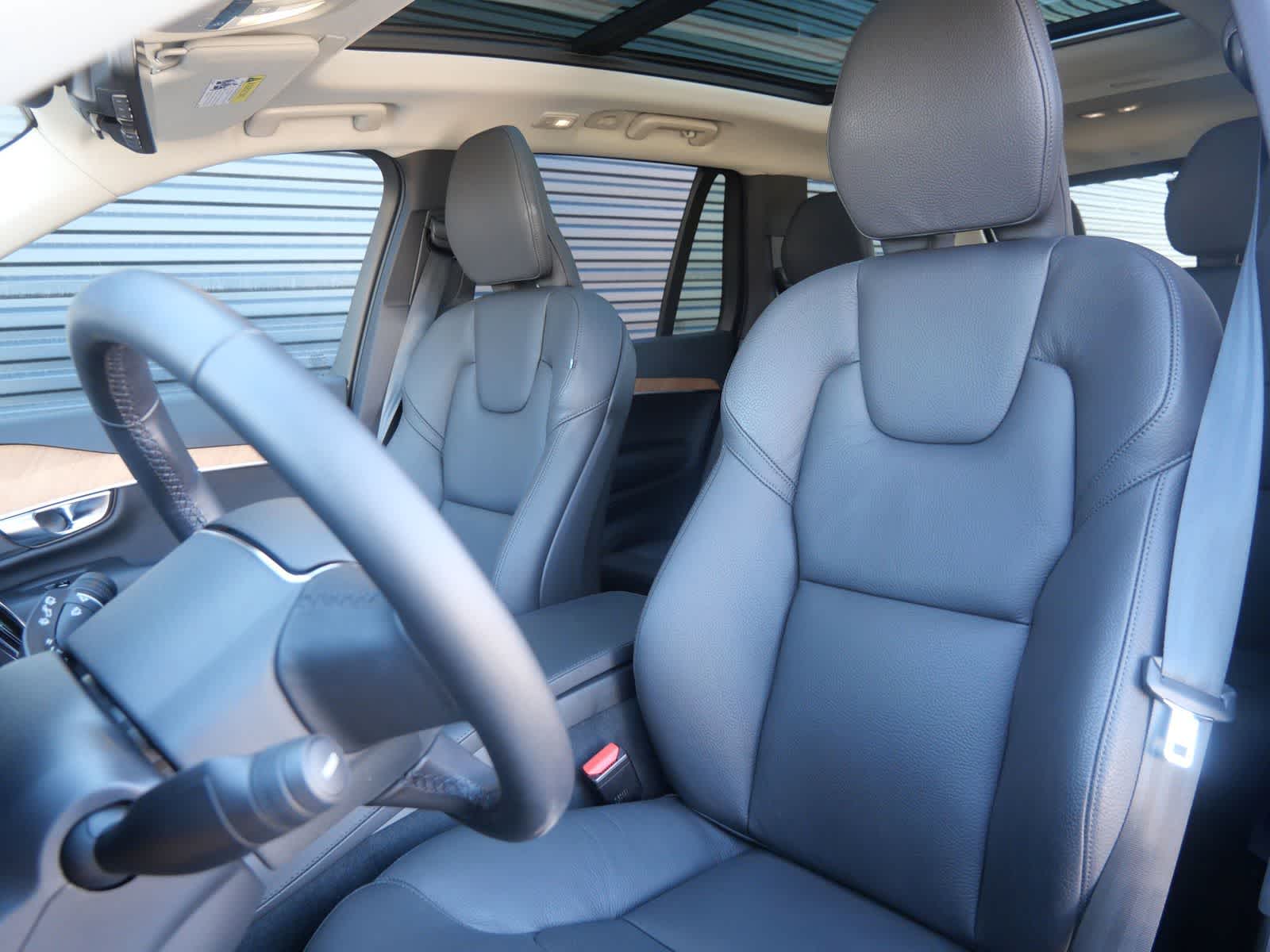 Thumbnail: 2025 Volvo XC90 - 5