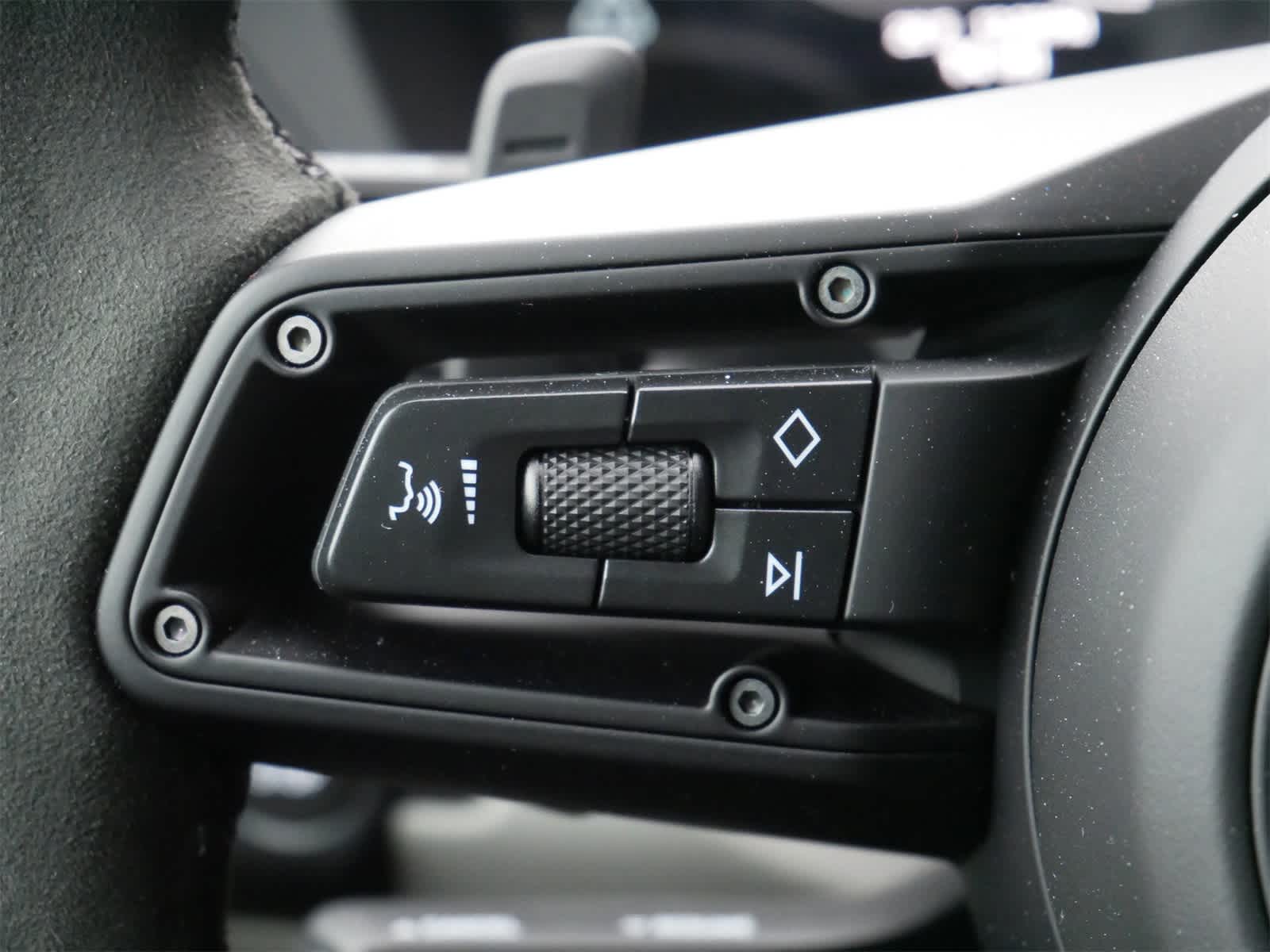 Thumbnail: 2026 Porsche 911 - 14