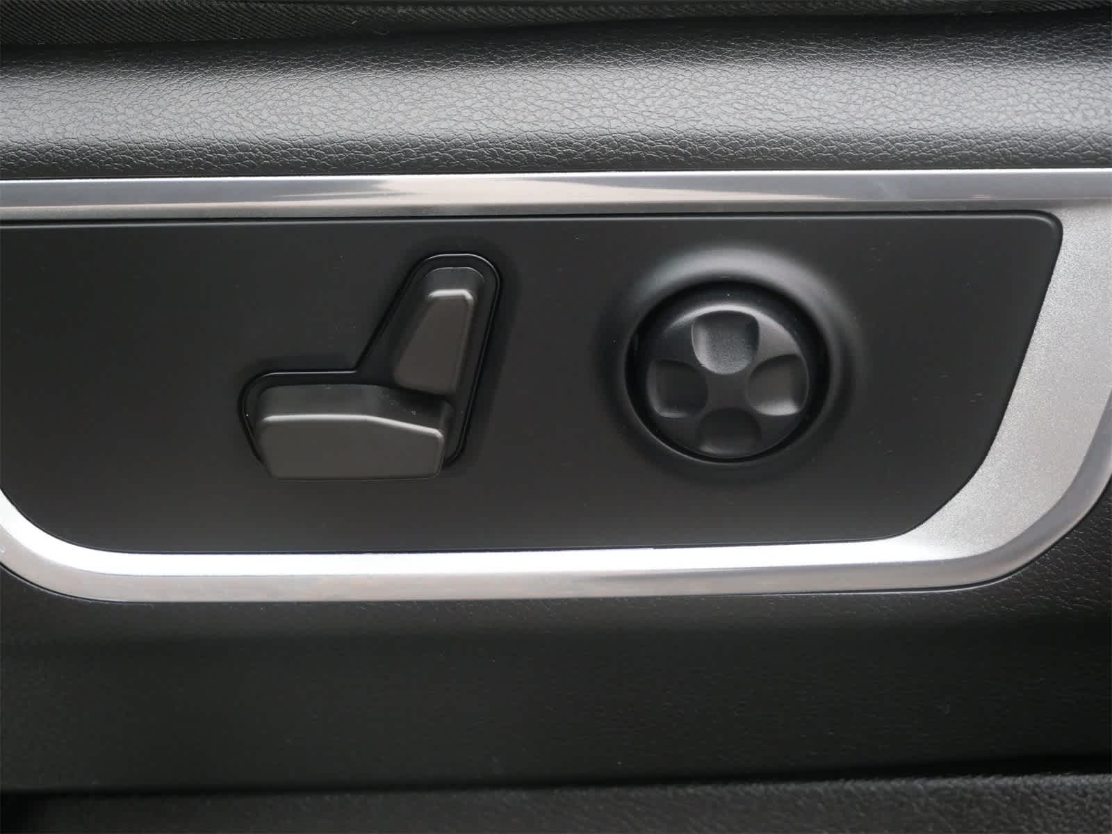 Thumbnail: 2021 RAM 1500 - 10