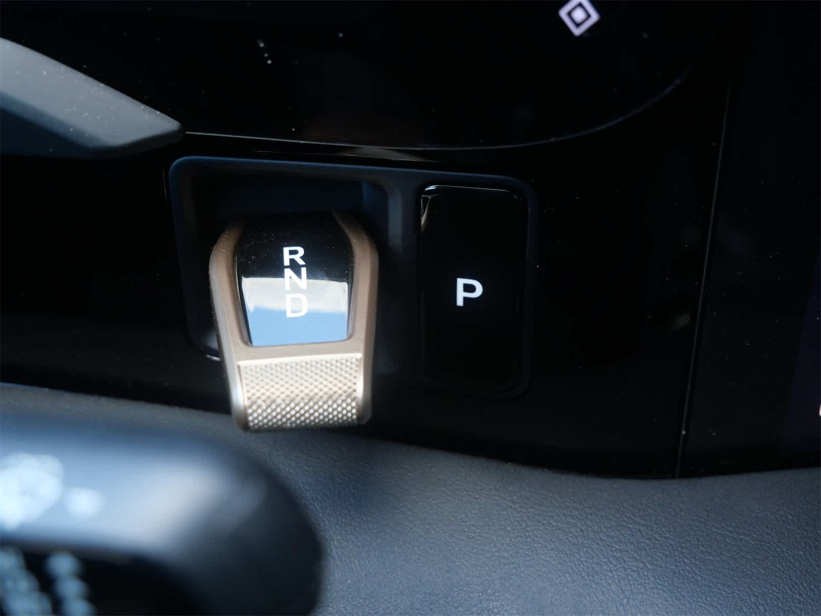 Thumbnail: 2025 Porsche Taycan - 25