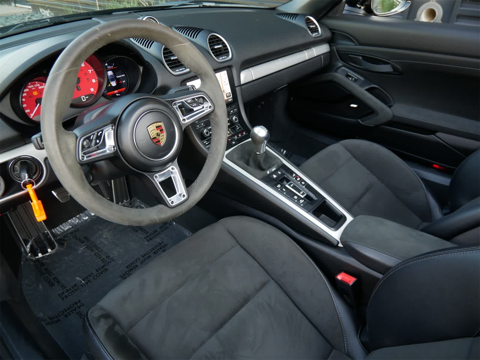 Thumbnail: 2022 Porsche  - 4