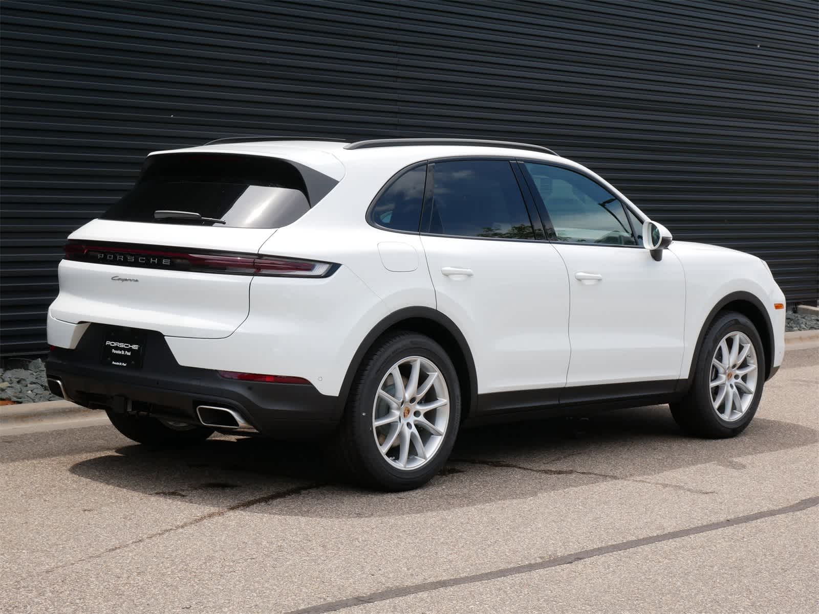 Thumbnail: 2025 Porsche Cayenne - 24