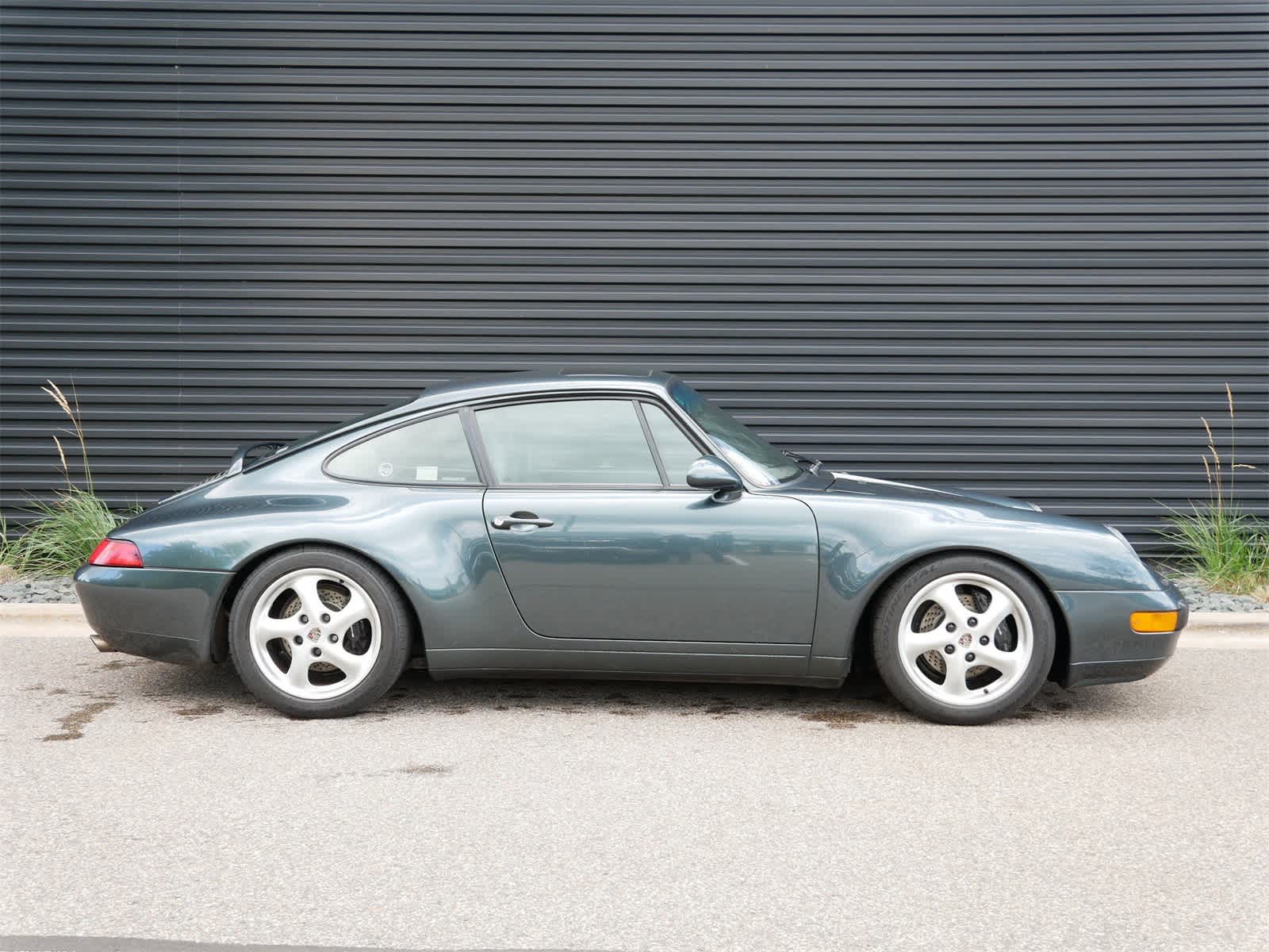 Thumbnail: 1995 Porsche 911 - 15