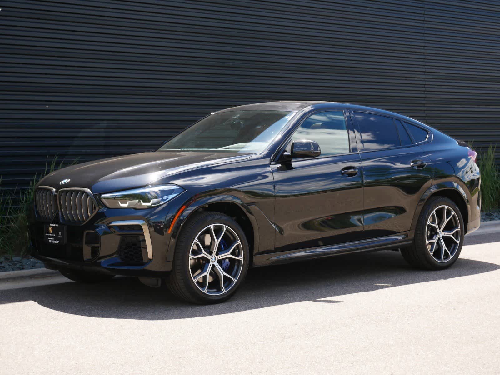 2022 BMW X6 M50i Hero Image