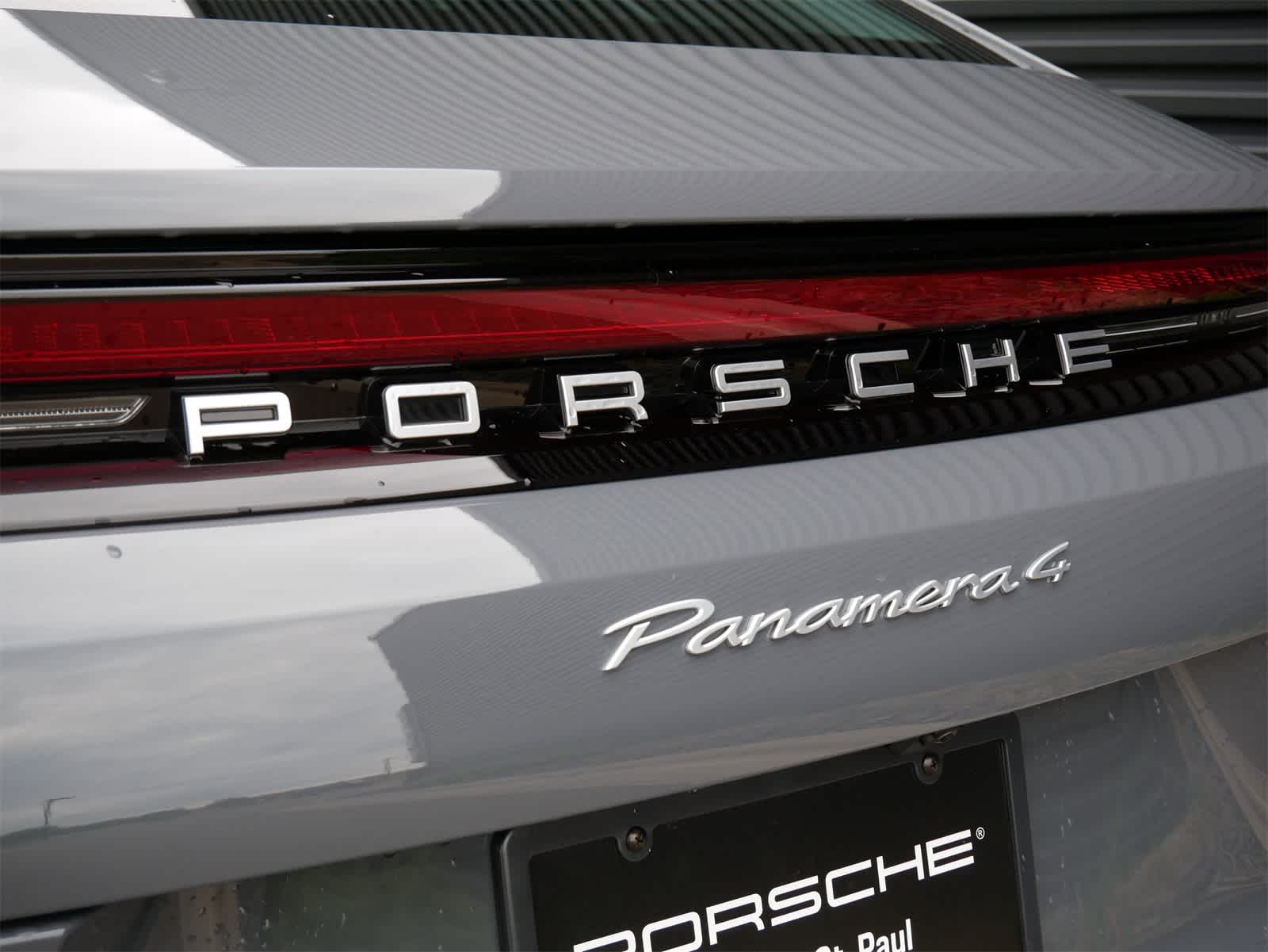 Thumbnail: 2025 Porsche Panamera - 26