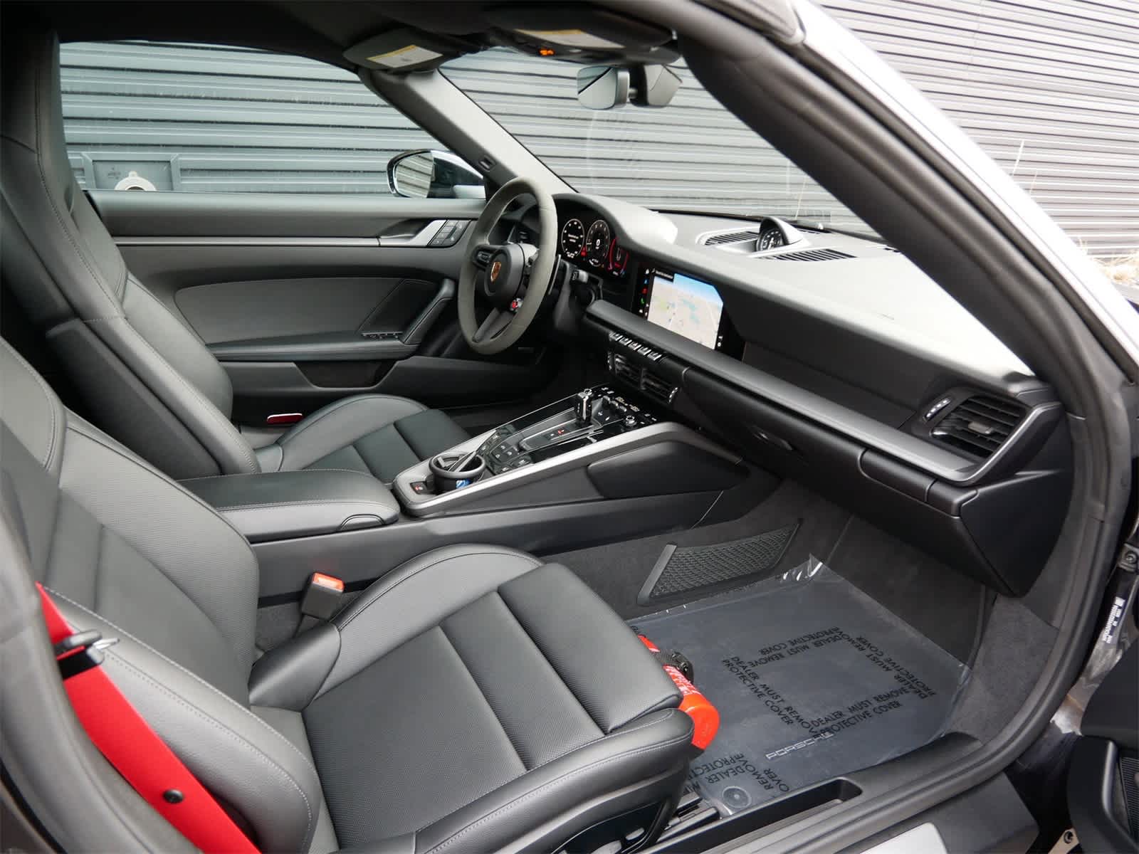 Thumbnail: 2025 Porsche 911 - 29